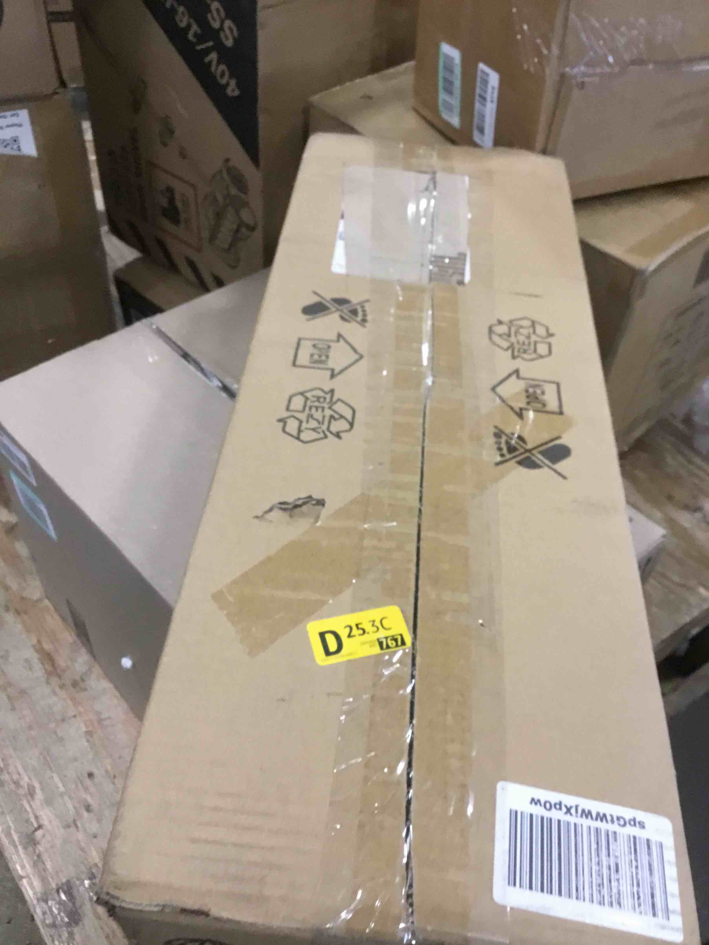 https://s3.amazonaws.com/lotting-images-prod/bidfta/YEL6050126_1708349130546.jpeg