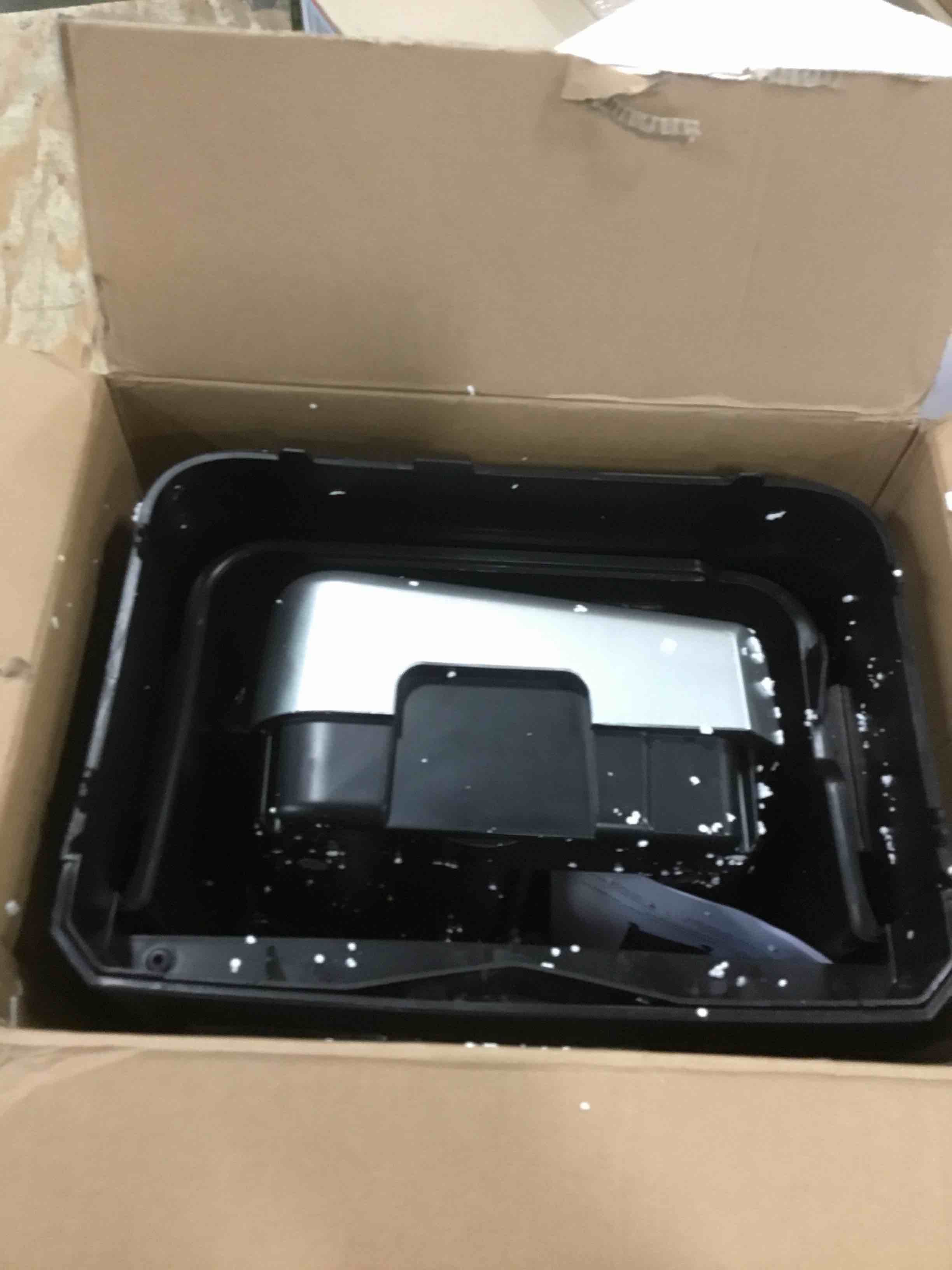 https://s3.amazonaws.com/lotting-images-prod/bidfta/YEL6050293_1708376463660.jpeg