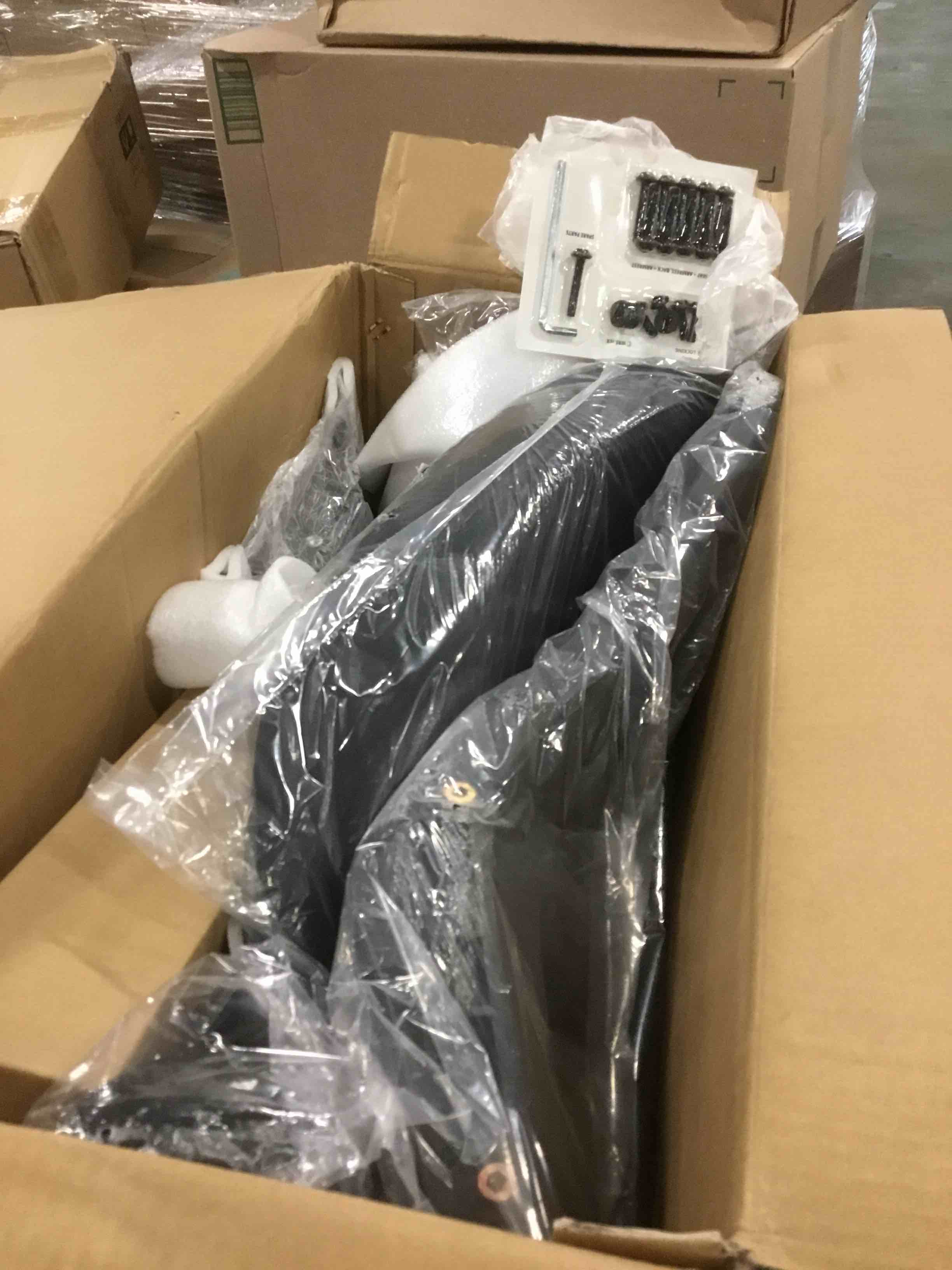 https://s3.amazonaws.com/lotting-images-prod/bidfta/YEL6050319_1708432408364.jpeg