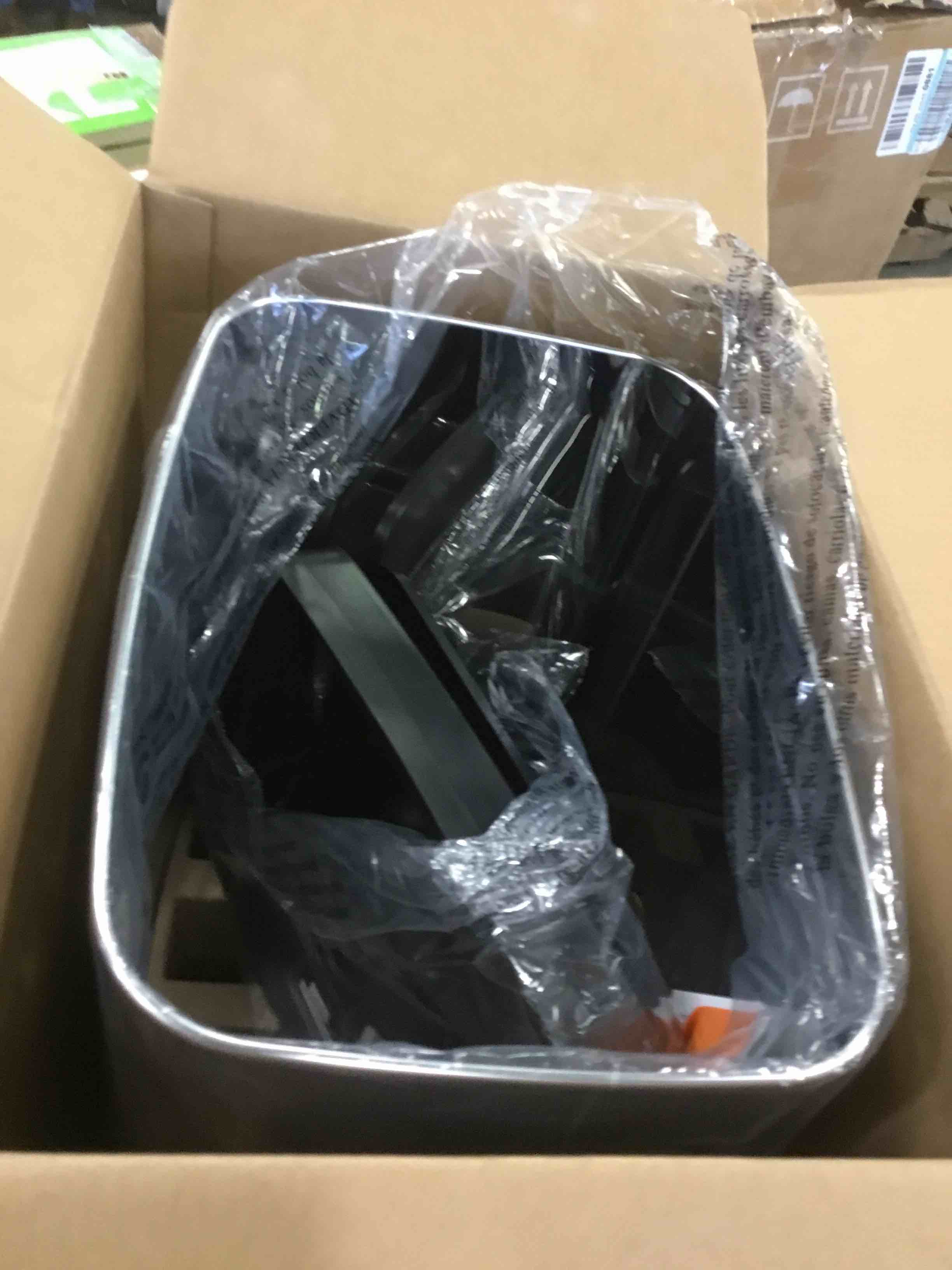 https://s3.amazonaws.com/lotting-images-prod/bidfta/YEL6050428_1708448674492.jpeg