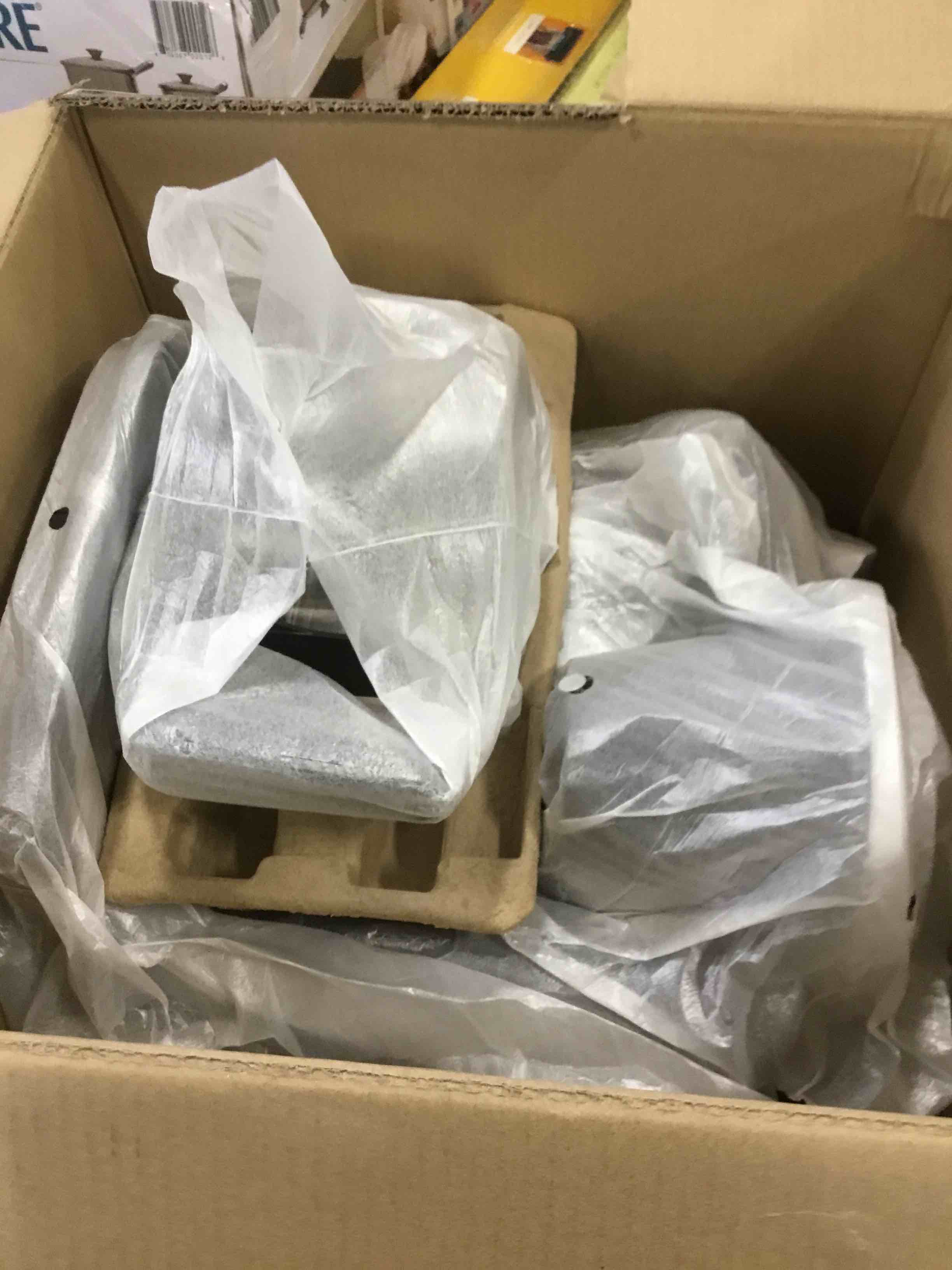 https://s3.amazonaws.com/lotting-images-prod/bidfta/YEL6050446_1708453188161.jpeg