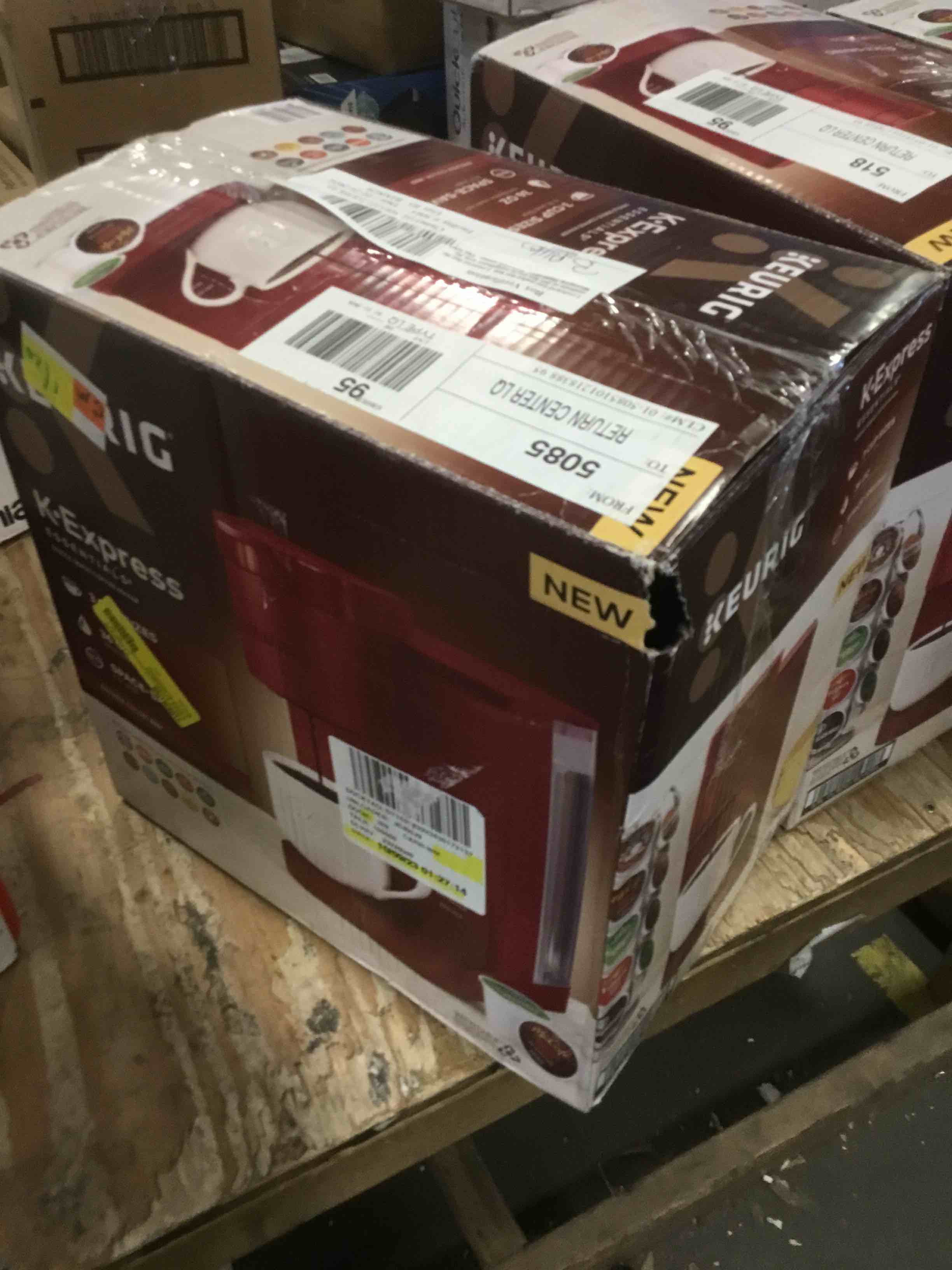 https://s3.amazonaws.com/lotting-images-prod/bidfta/YEL6050510_1708462147015.jpeg