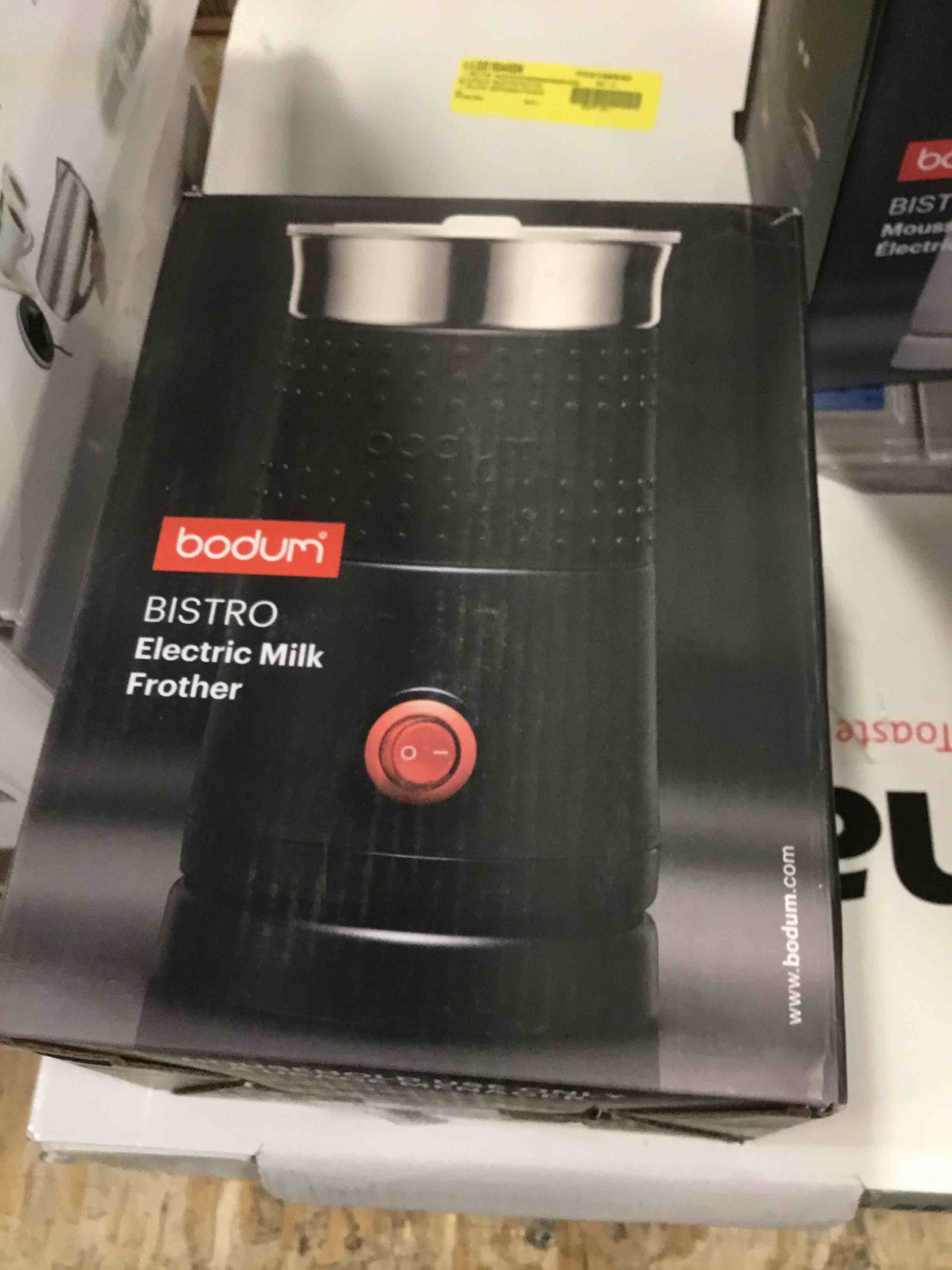 https://s3.amazonaws.com/lotting-images-prod/bidfta/YEL6051139_1708712084737.jpeg