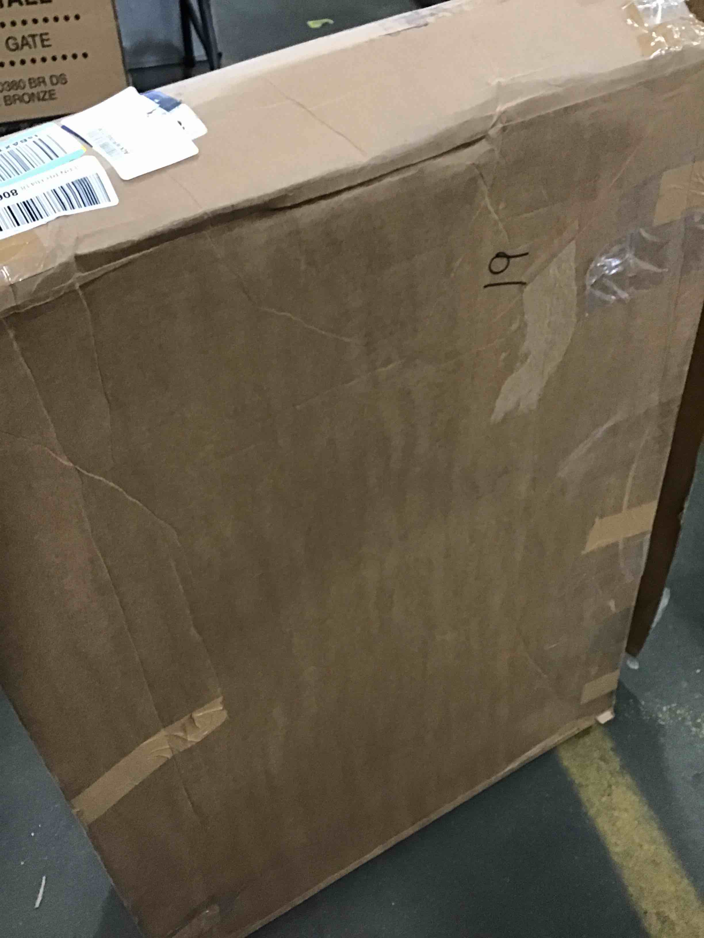 https://s3.amazonaws.com/lotting-images-prod/bidfta/YEL6051311_1708790307414.jpeg