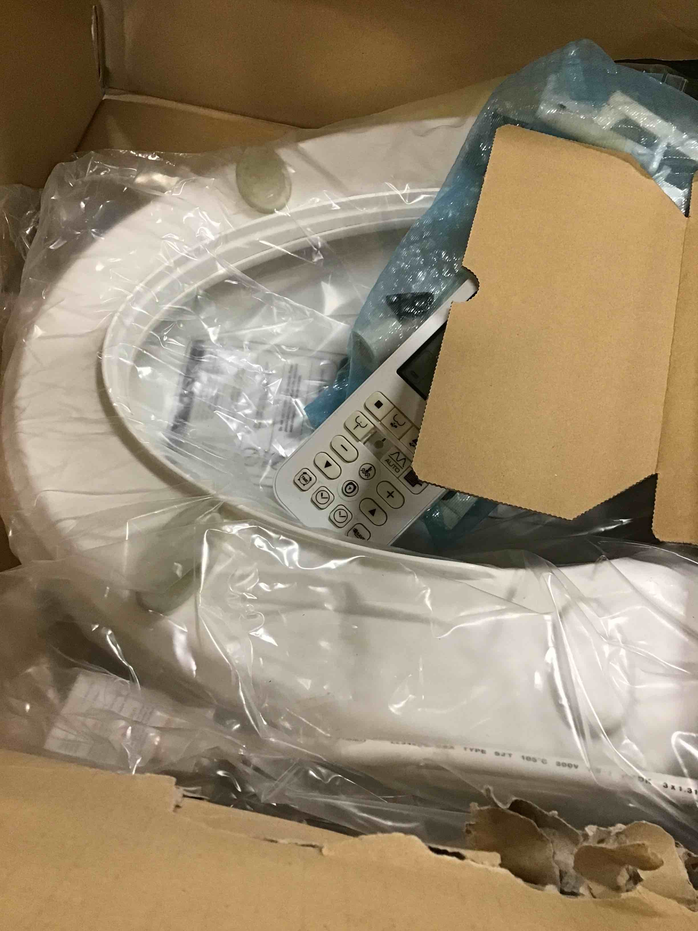 https://s3.amazonaws.com/lotting-images-prod/bidfta/YEL6051366_1708799139901.jpeg