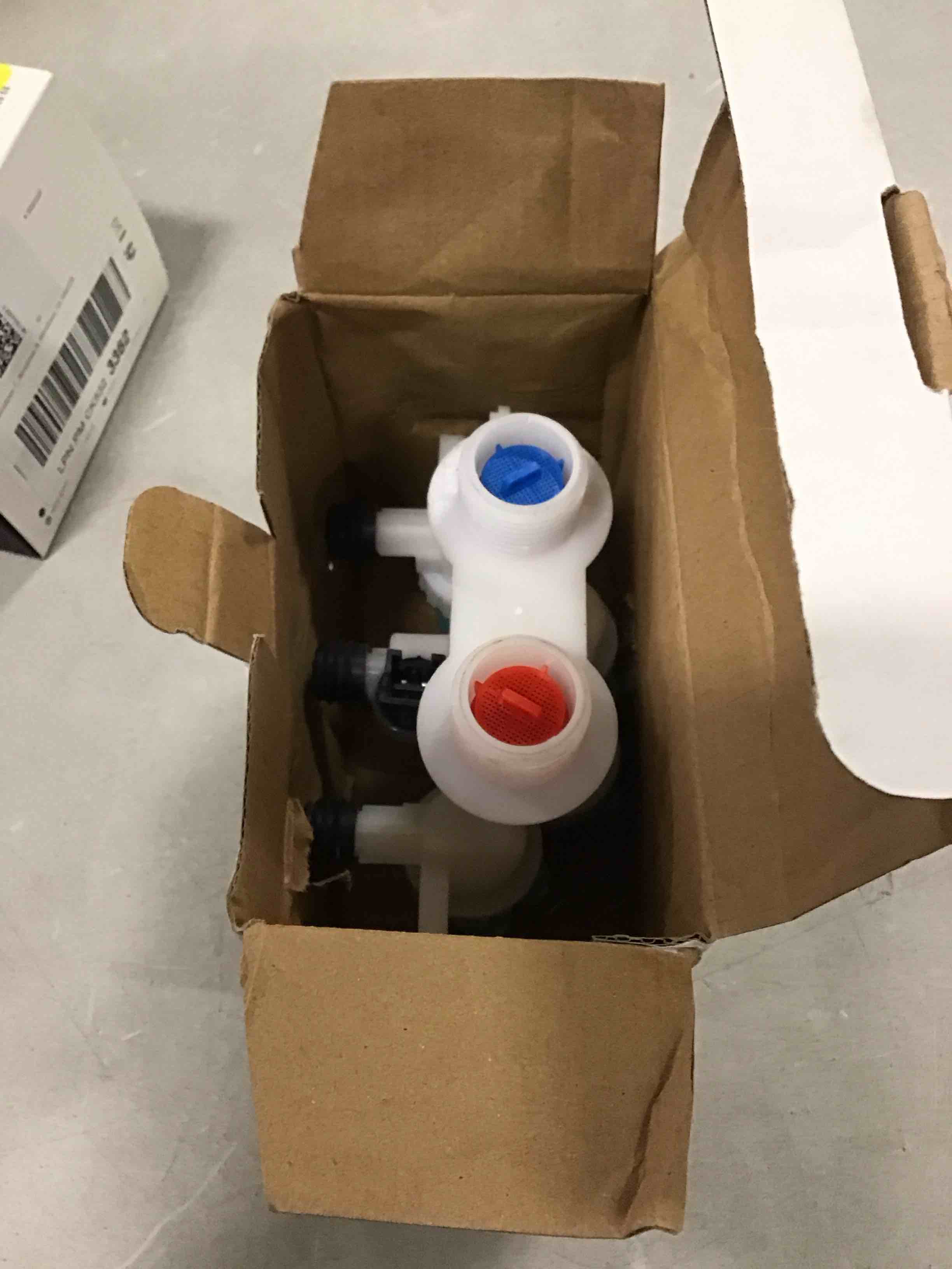 https://s3.amazonaws.com/lotting-images-prod/bidfta/YEL6051763_1708089190620.jpeg
