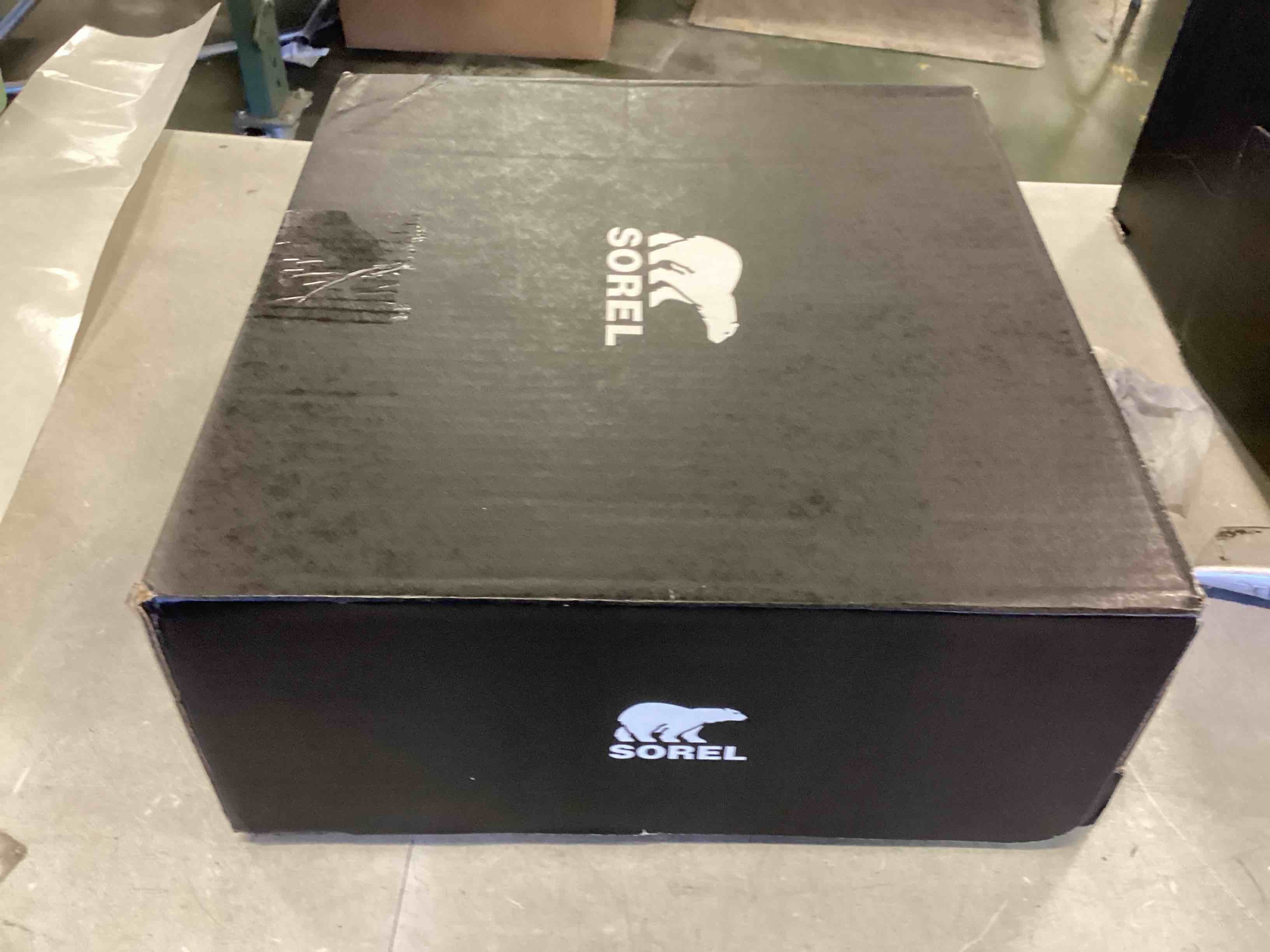 https://s3.amazonaws.com/lotting-images-prod/bidfta/YEL6052379_1708454265521.jpeg