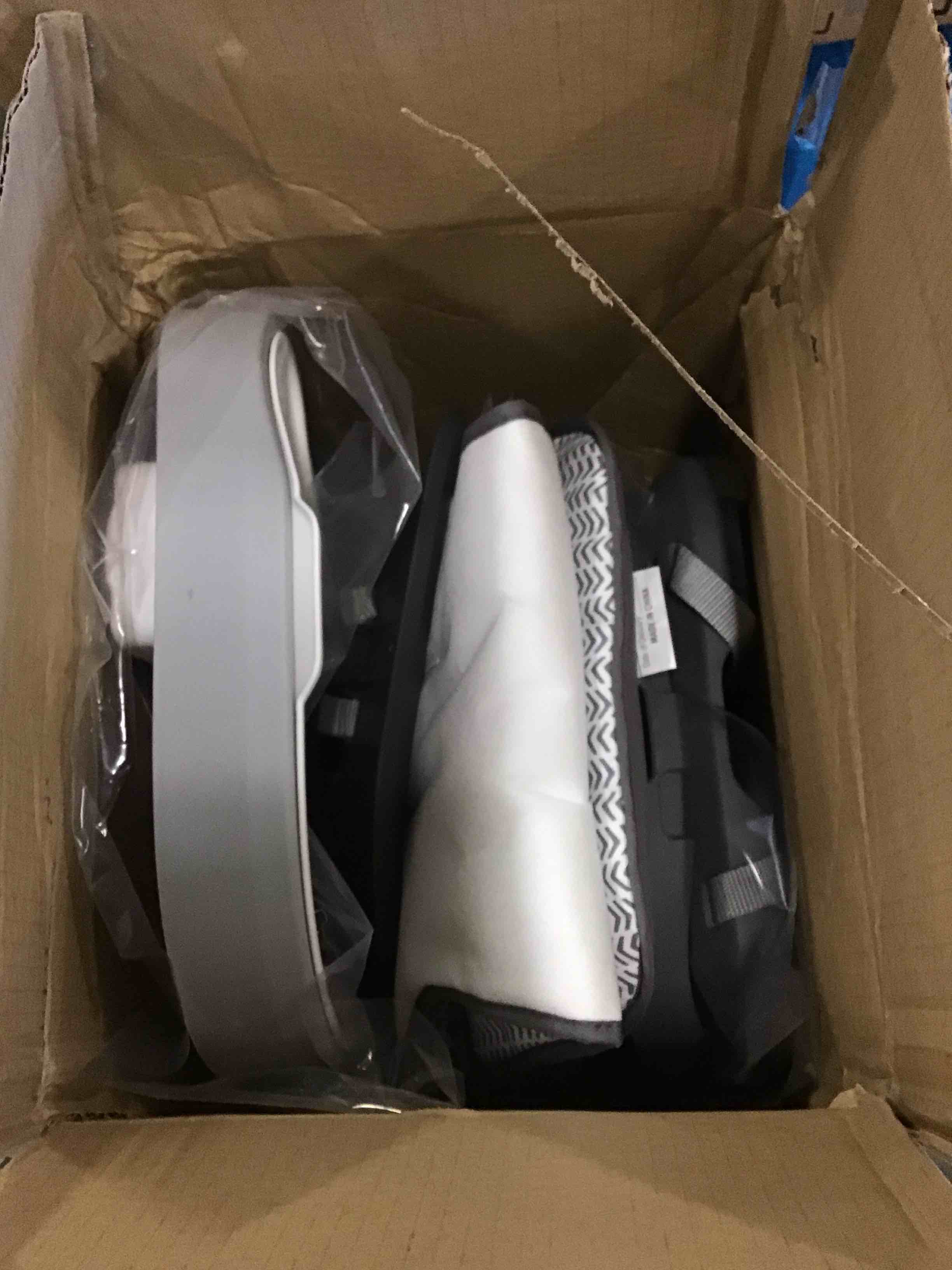https://s3.amazonaws.com/lotting-images-prod/bidfta/YEL6052927_1708538544177.jpeg
