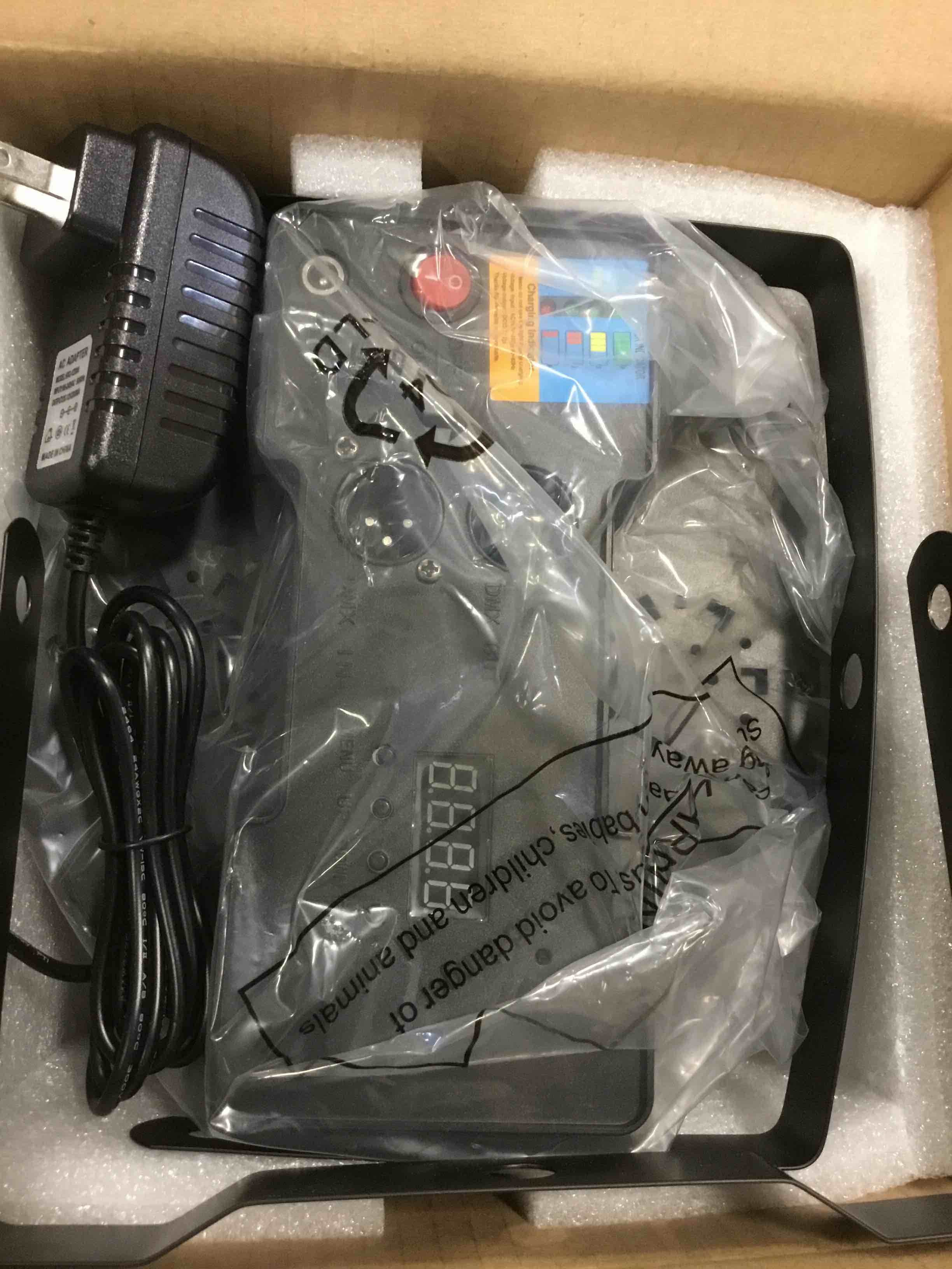 https://s3.amazonaws.com/lotting-images-prod/bidfta/YEL6053263_1707939274218.jpeg