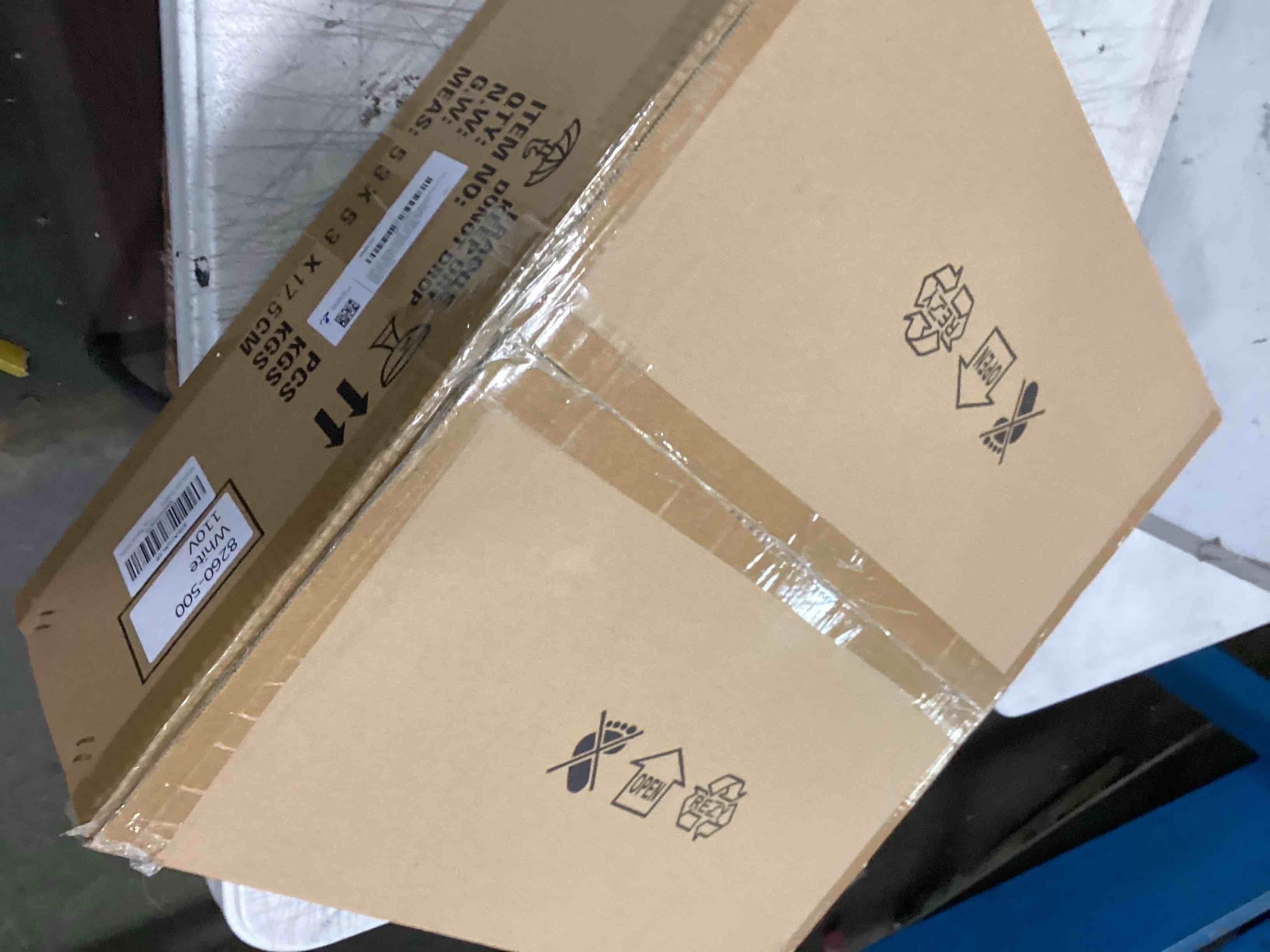 https://s3.amazonaws.com/lotting-images-prod/bidfta/YEL6053695_1708115844585.jpeg
