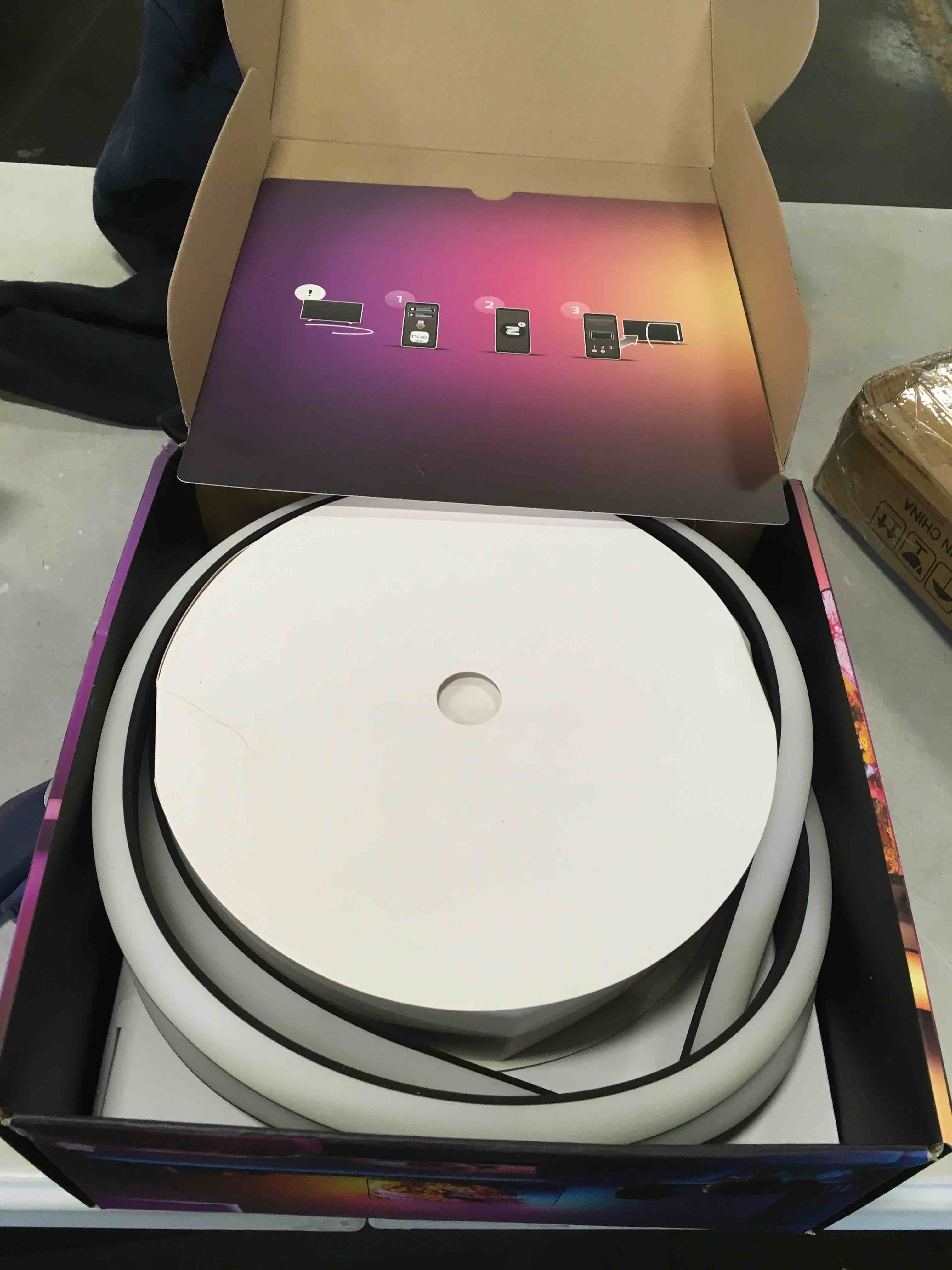 https://s3.amazonaws.com/lotting-images-prod/bidfta/YEL6055262_1709914005199.jpeg