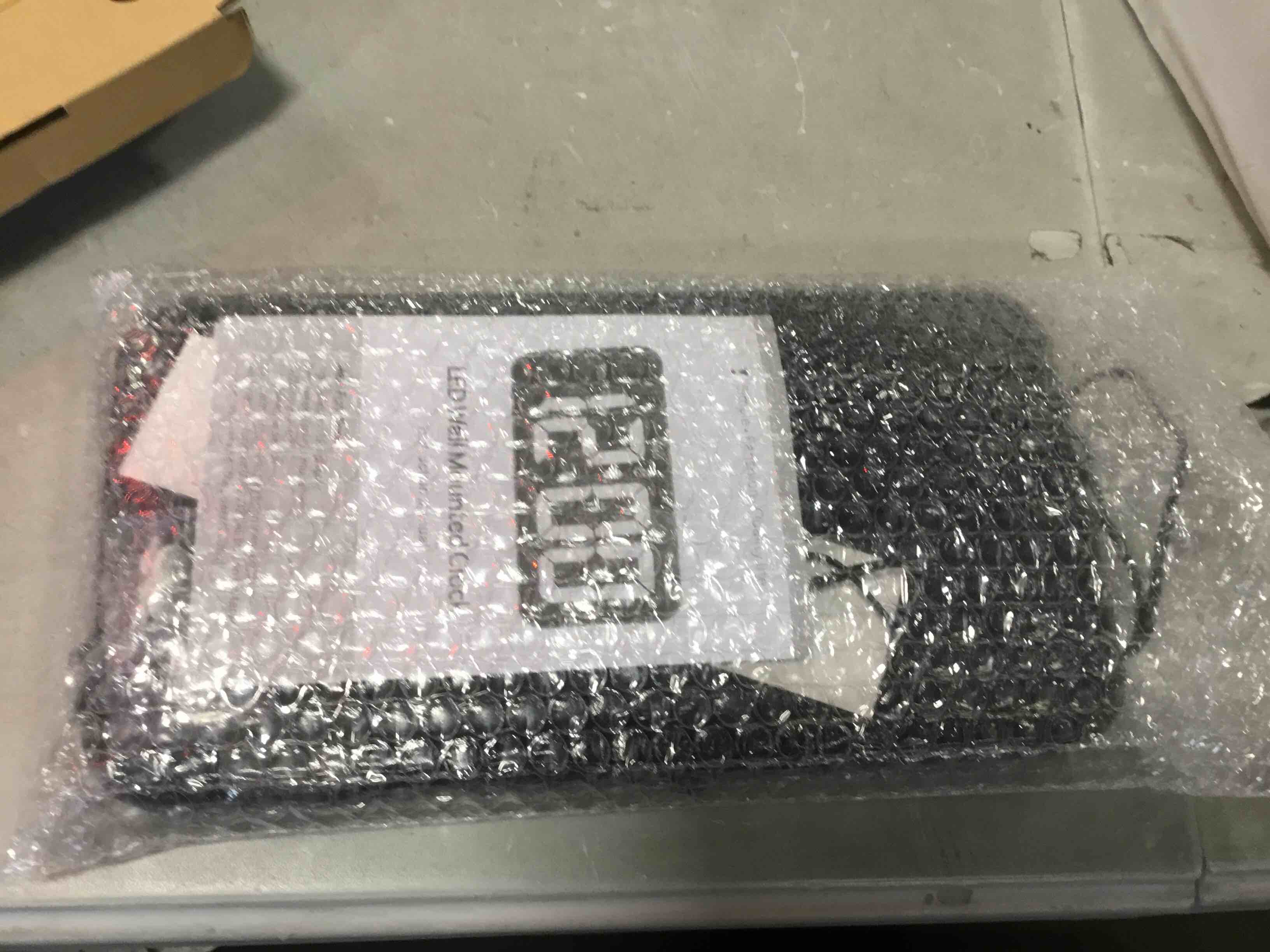 https://s3.amazonaws.com/lotting-images-prod/bidfta/YEL6055587_1710521787311.jpeg