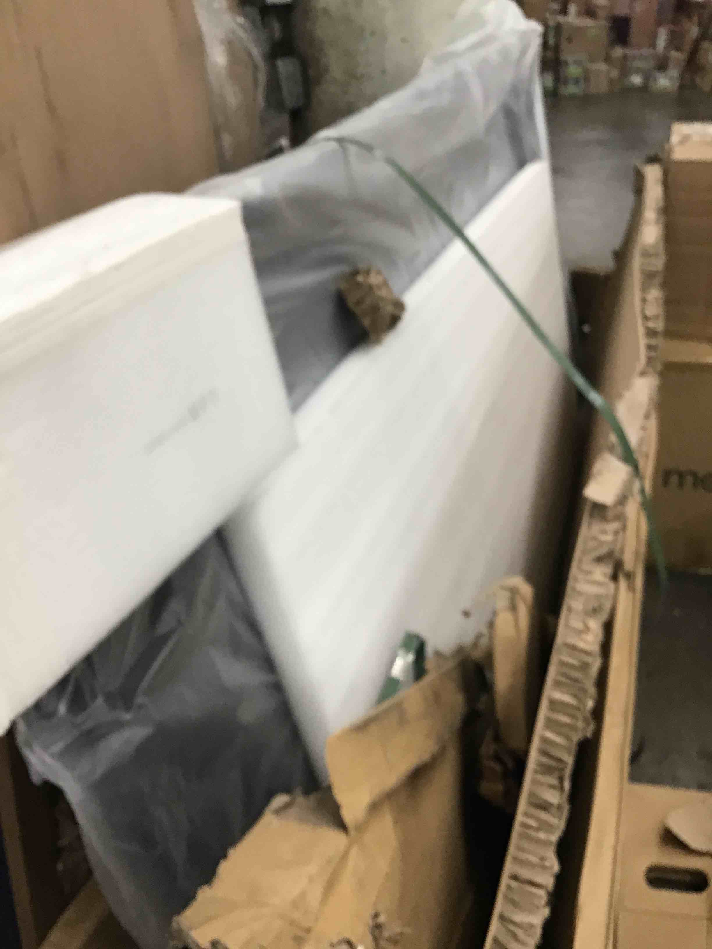 https://s3.amazonaws.com/lotting-images-prod/bidfta/YEL6056443_1718818311292.jpeg
