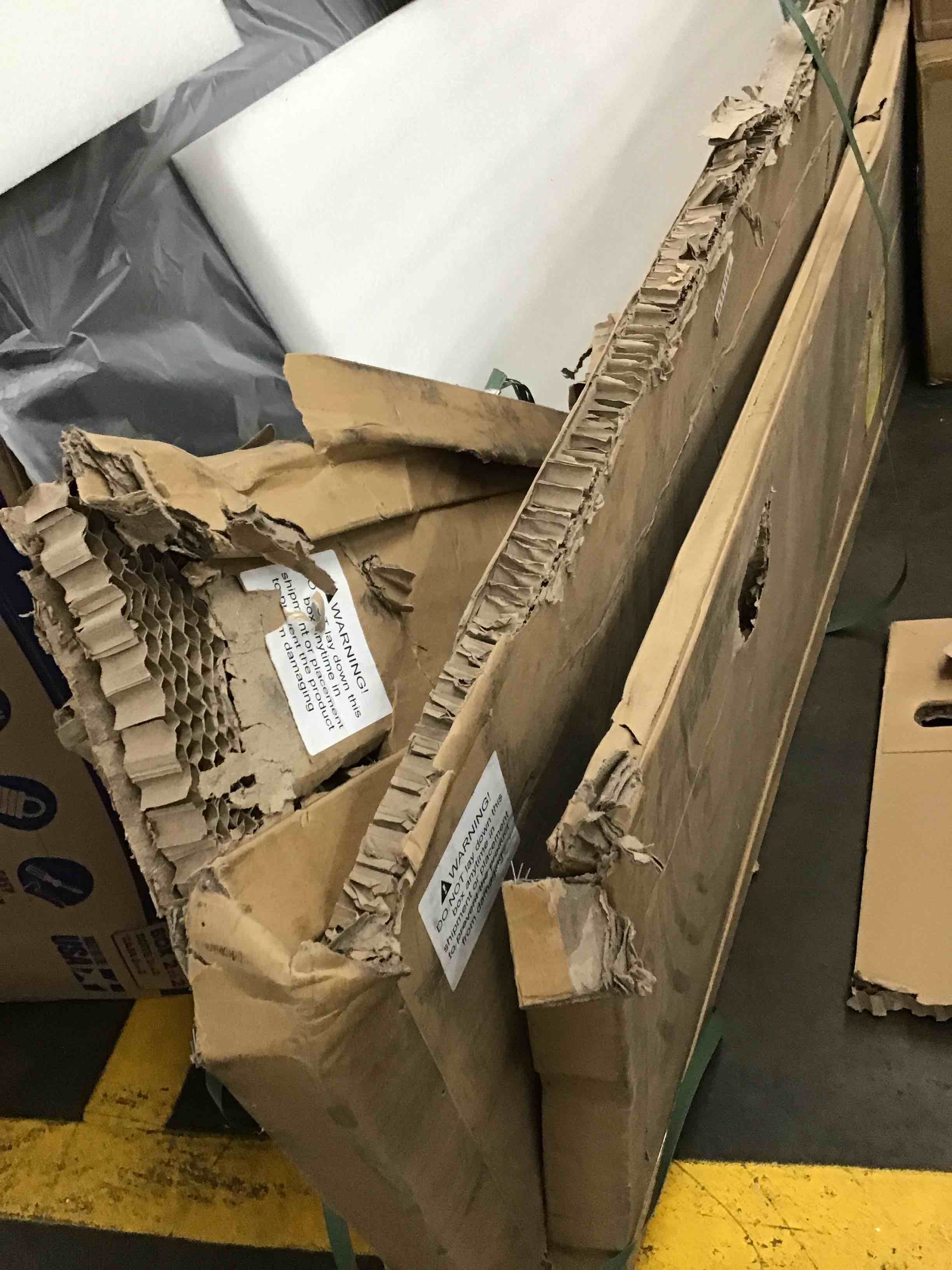 https://s3.amazonaws.com/lotting-images-prod/bidfta/YEL6056443_1718818320428.jpeg