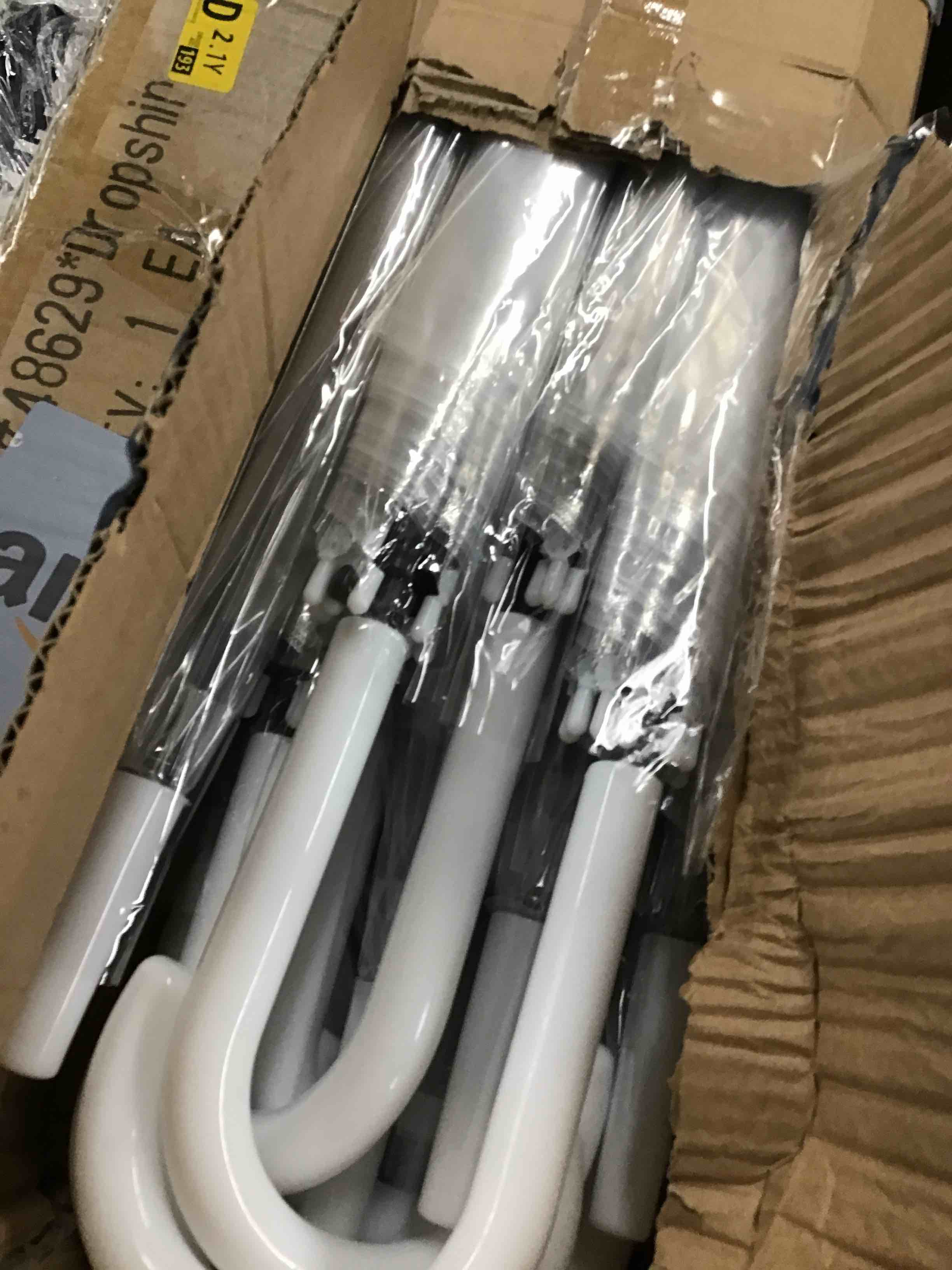 https://s3.amazonaws.com/lotting-images-prod/bidfta/YEL6056464_1718823777531.jpeg