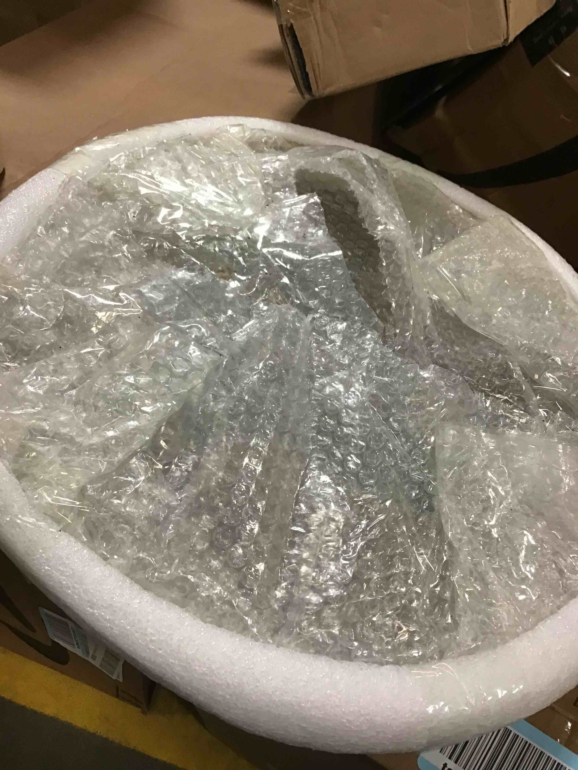 https://s3.amazonaws.com/lotting-images-prod/bidfta/YEL6058135_1713454571940.jpeg