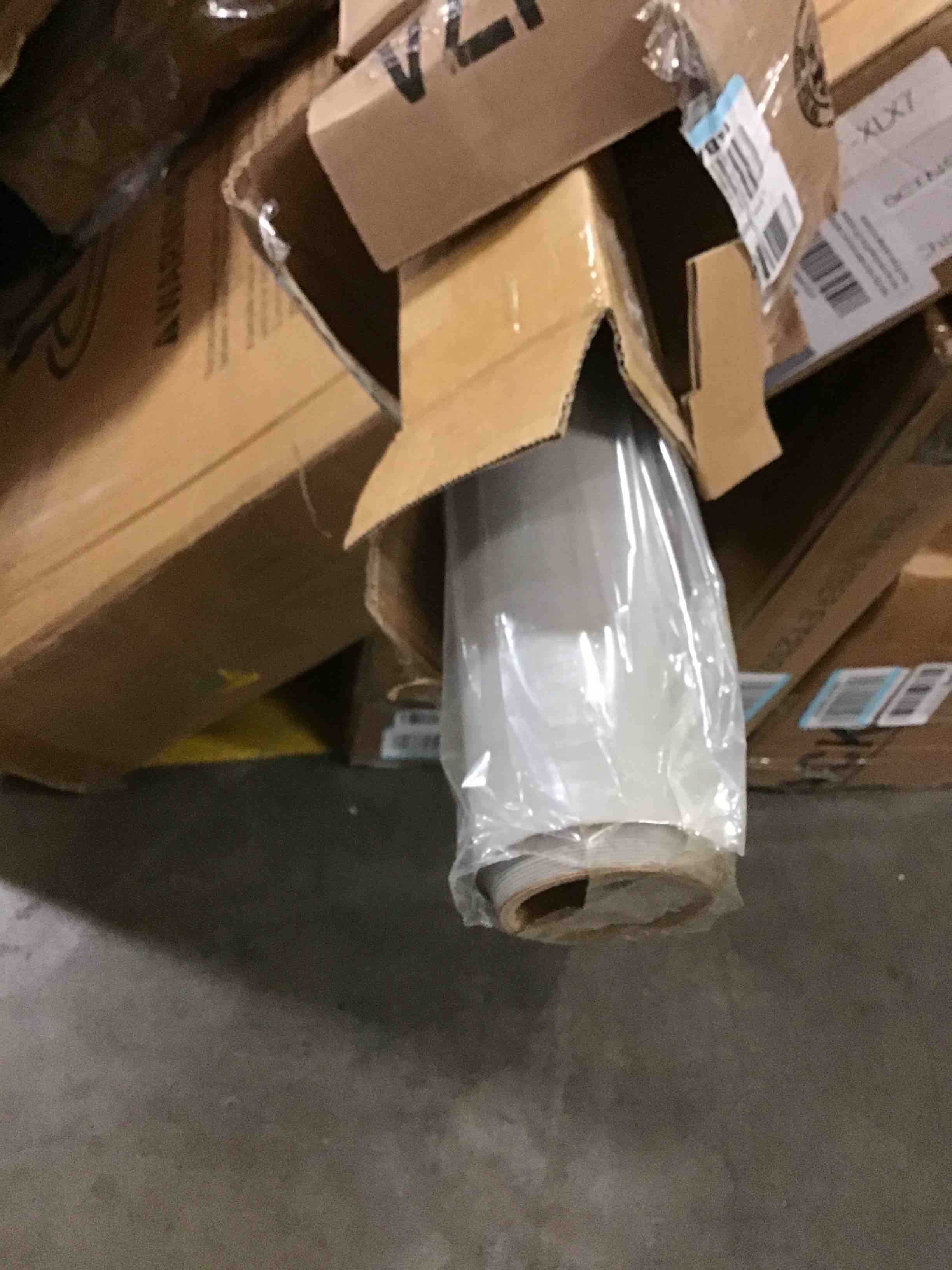 https://s3.amazonaws.com/lotting-images-prod/bidfta/YEL6058137_1713454917878.jpeg