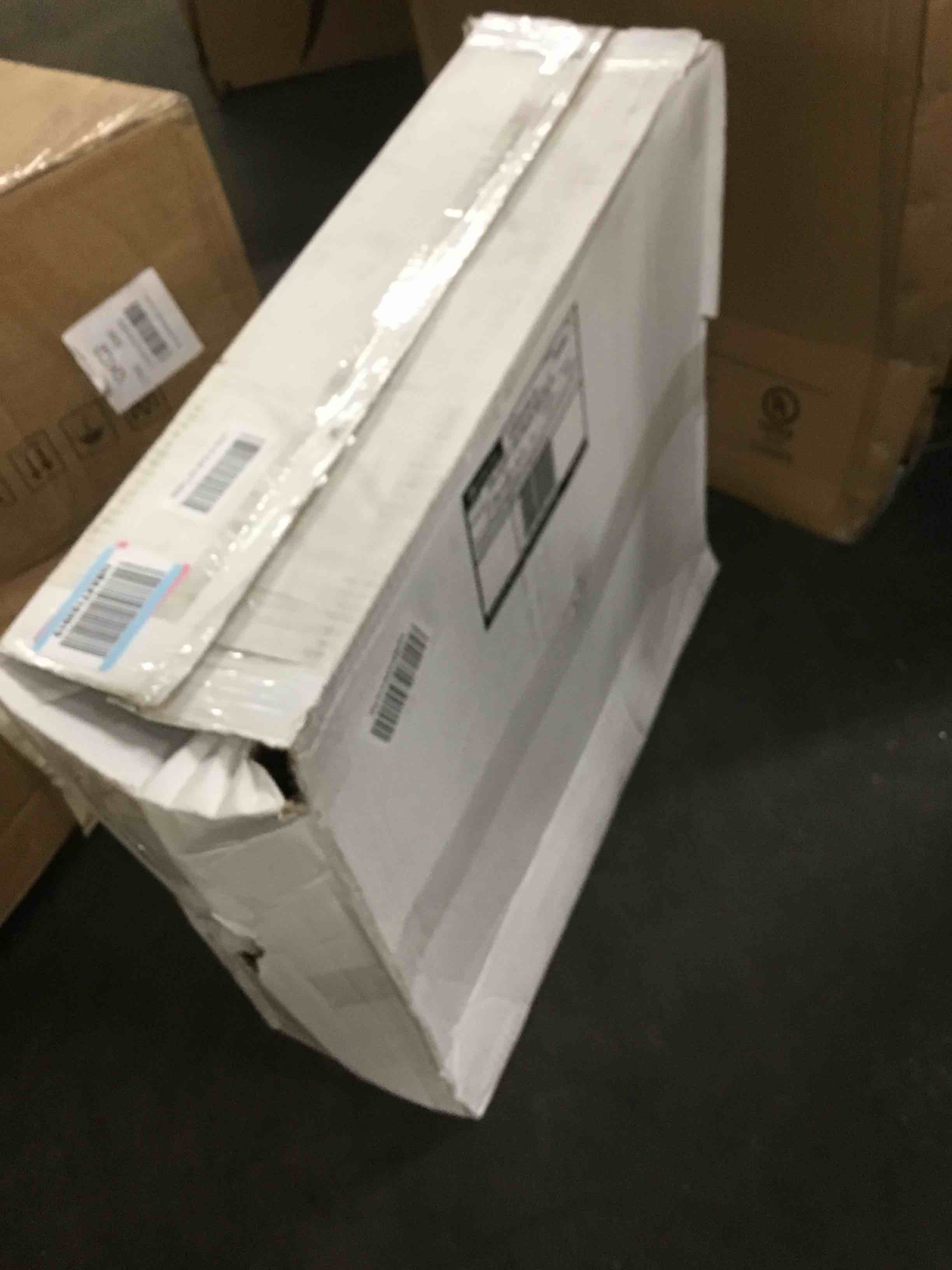 https://s3.amazonaws.com/lotting-images-prod/bidfta/YEL6060113_1723666540420.jpeg