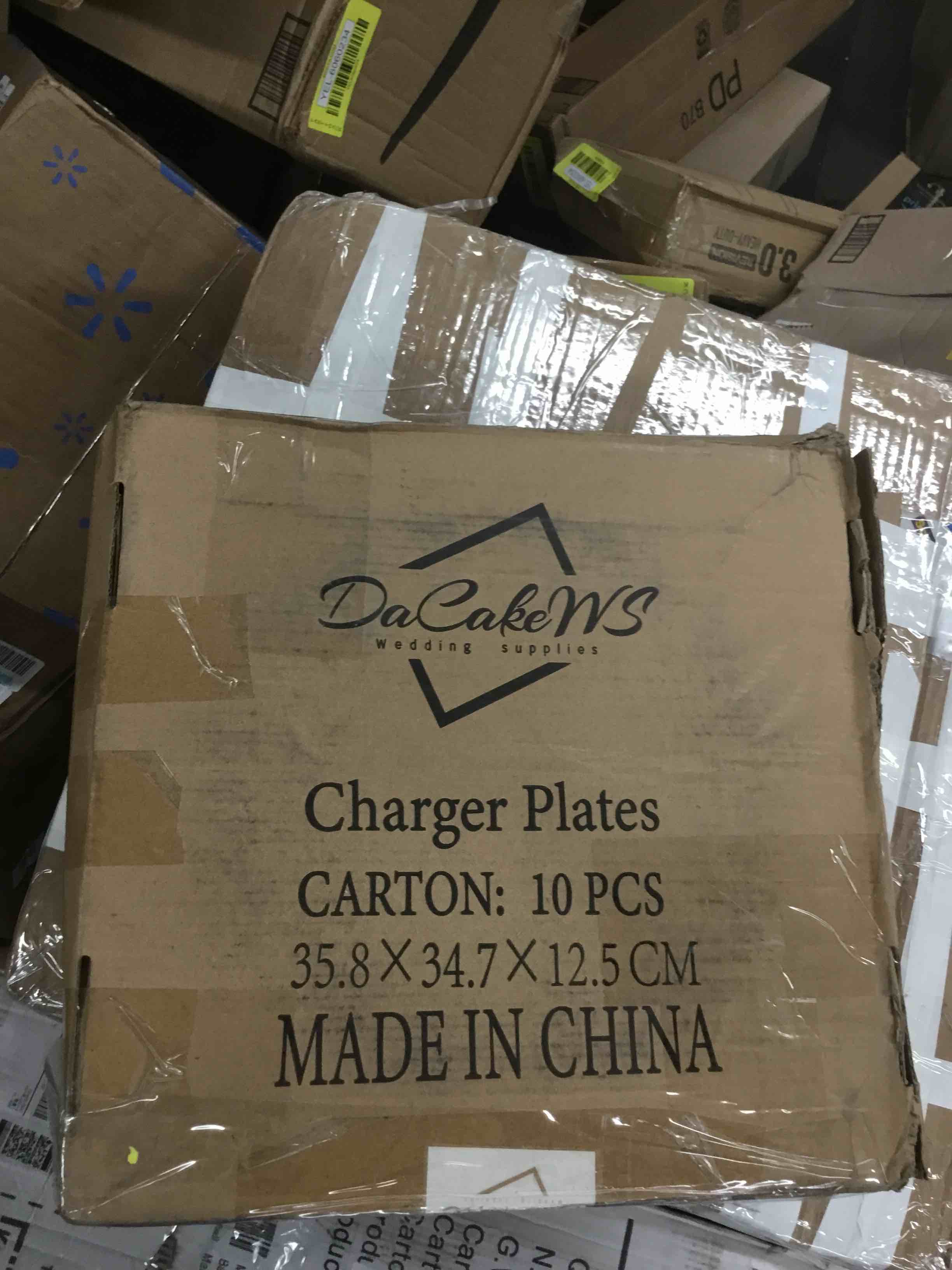 DaCakeWS Gold Bead Acrylic Charger Plates 10PCS, 13" Plastic Charger Plates Decoration Diner,Wedding,Party,Event(Acrylic Bead Gold 10)