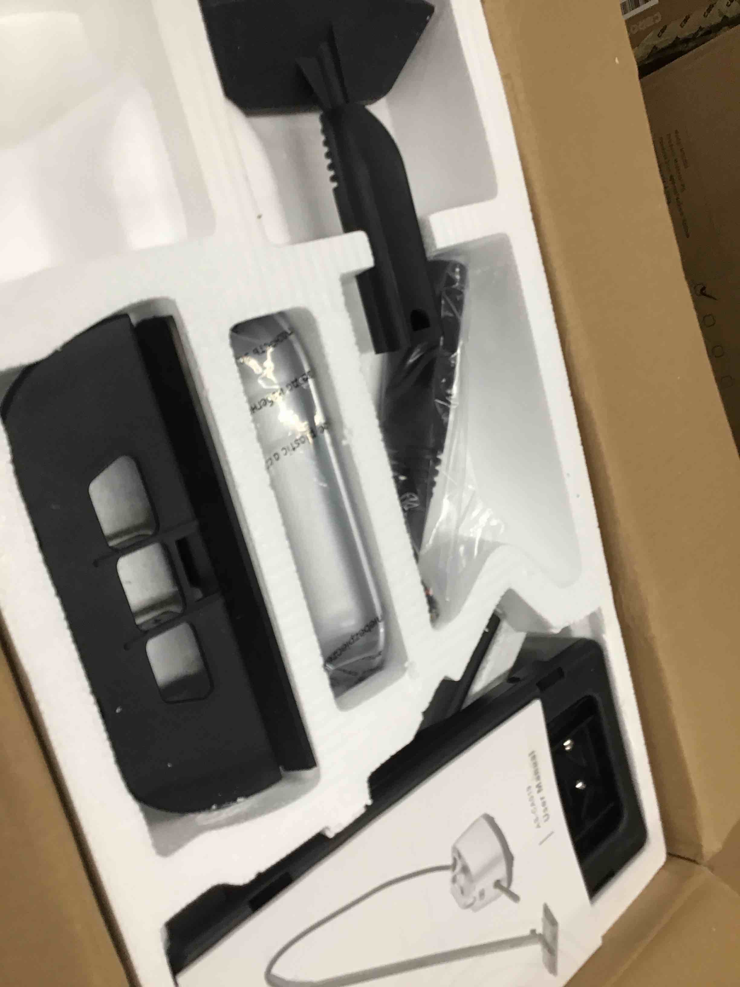 https://s3.amazonaws.com/lotting-images-prod/bidfta/YEL6062961_1717676858768.jpeg