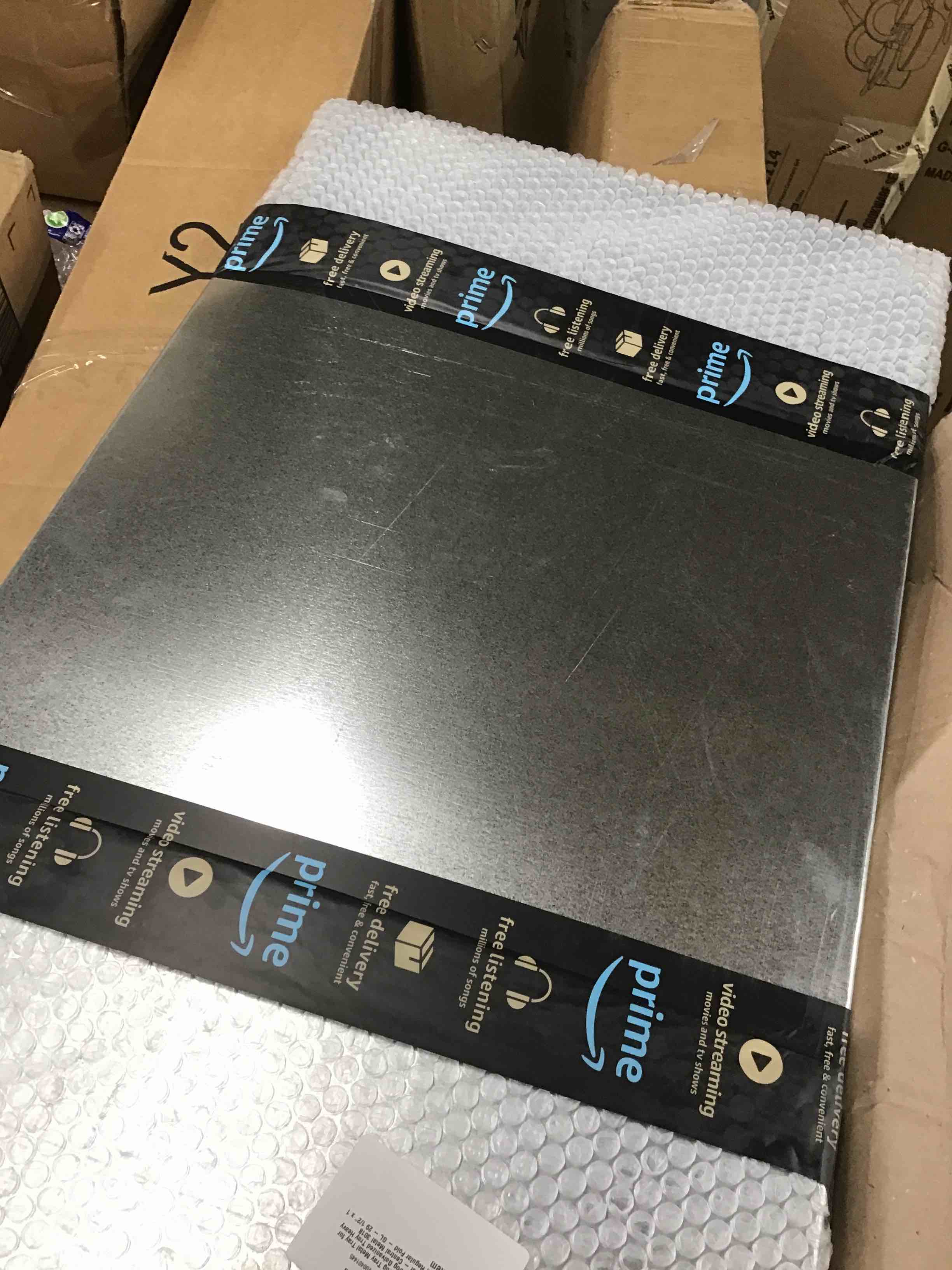 https://s3.amazonaws.com/lotting-images-prod/bidfta/YEL6062974_1717679879261.jpeg