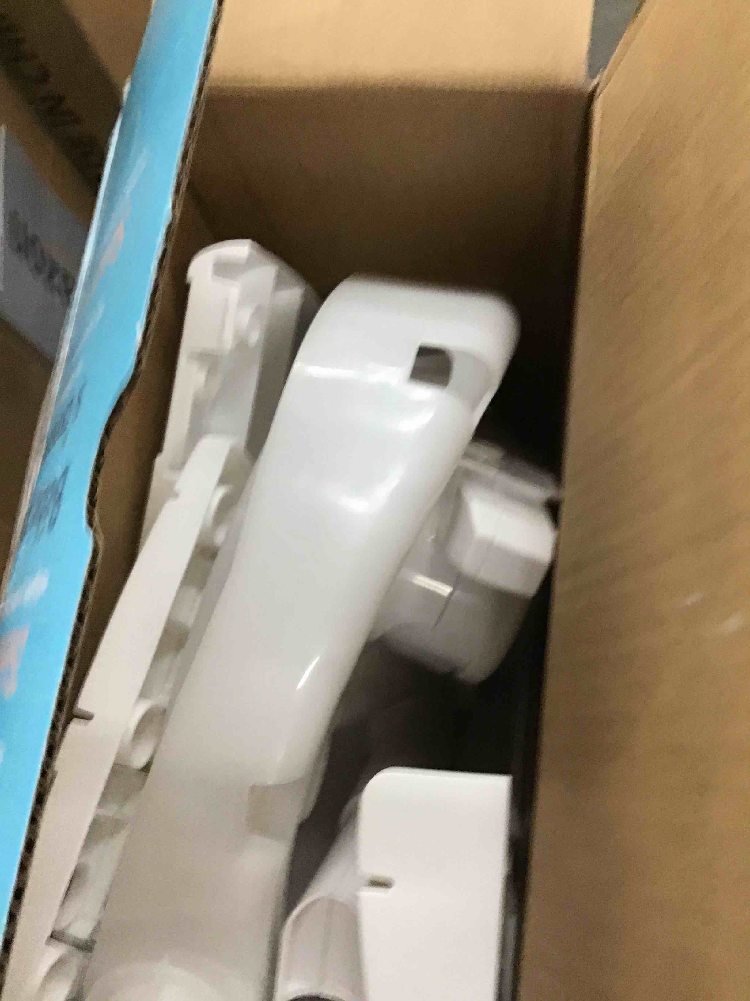 https://s3.amazonaws.com/lotting-images-prod/bidfta/YEL6064076_1713199208340.jpeg