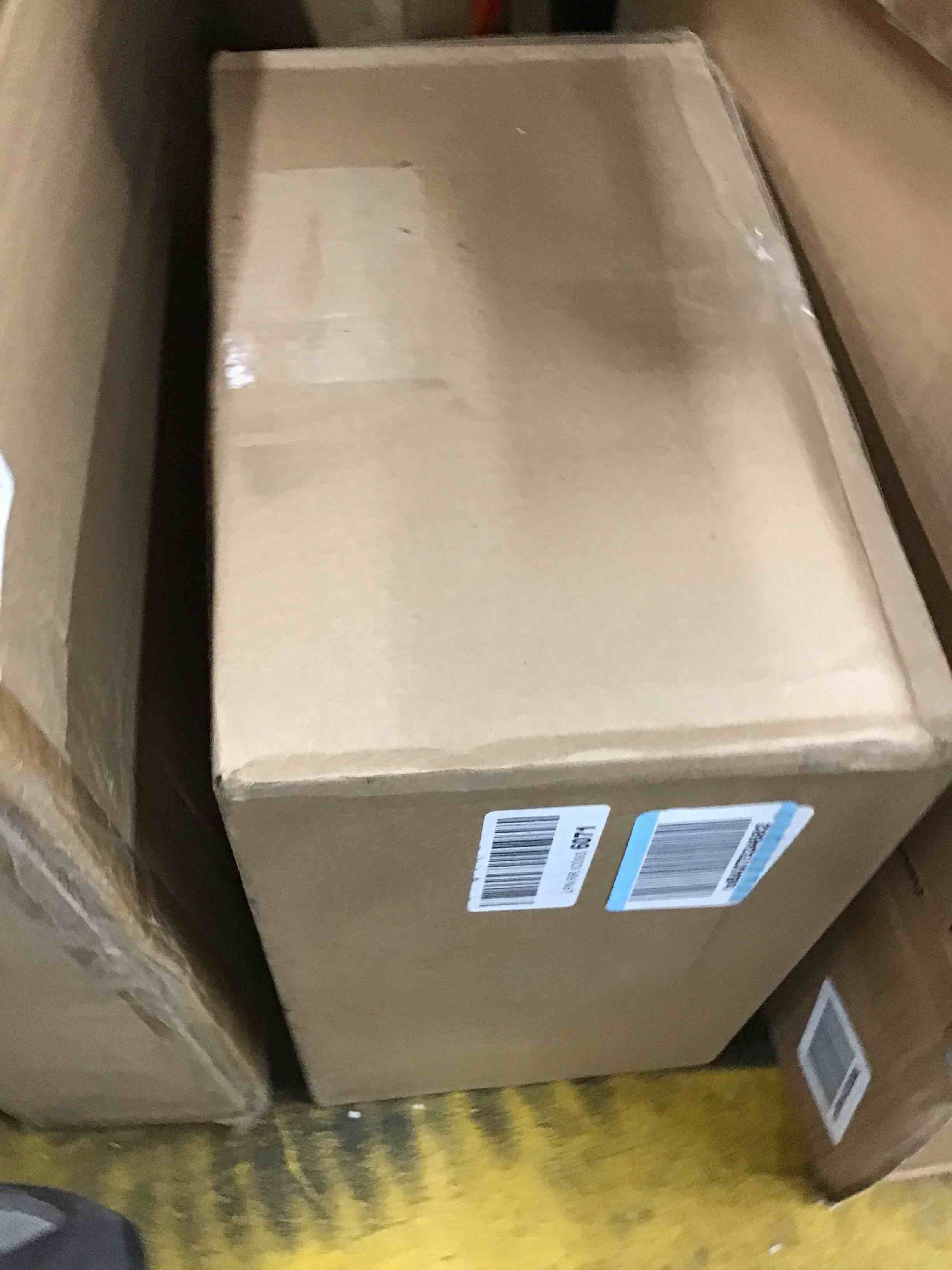 https://s3.amazonaws.com/lotting-images-prod/bidfta/YEL6064206_1713366765376.jpeg
