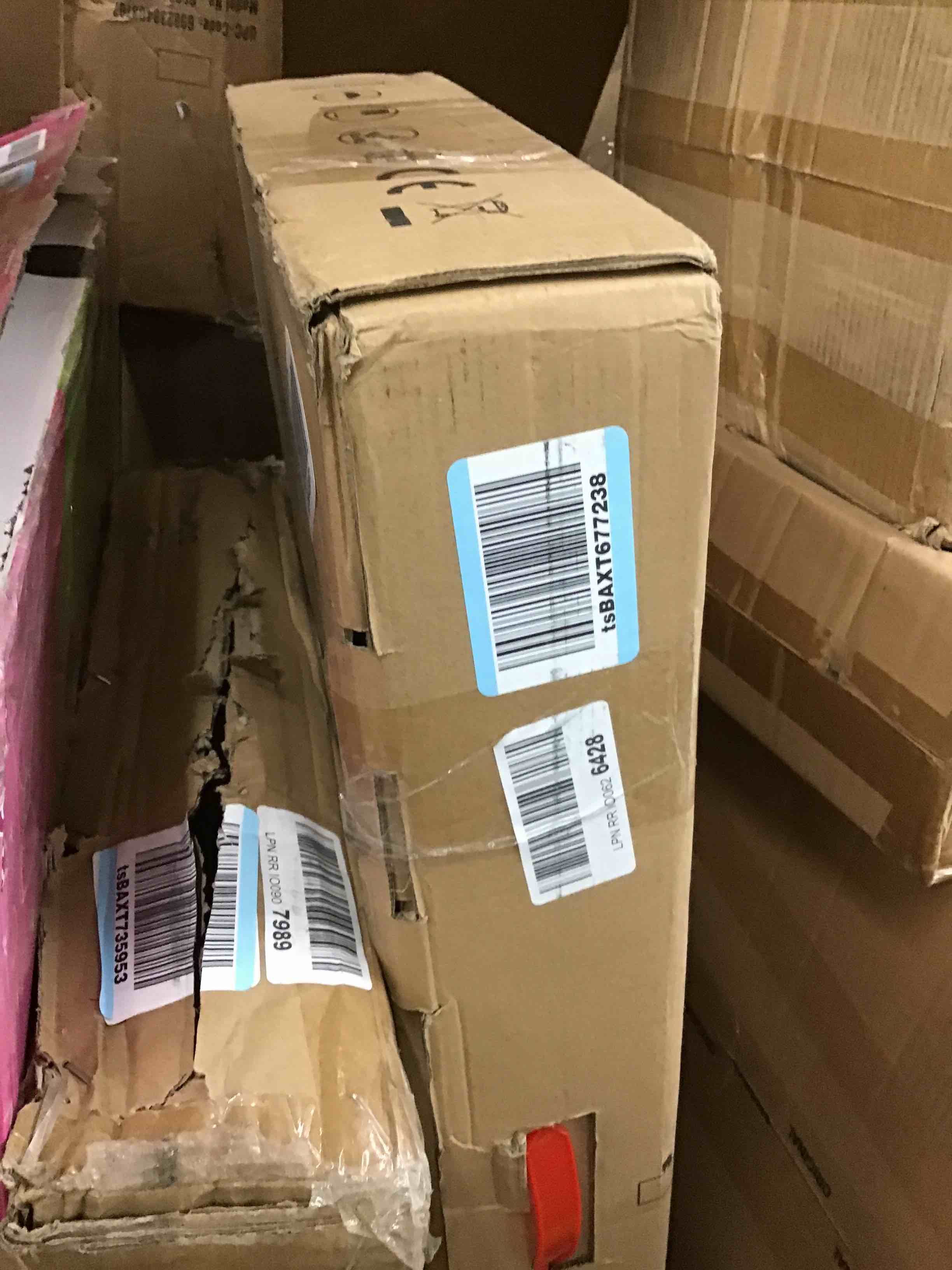 https://s3.amazonaws.com/lotting-images-prod/bidfta/YEL6064207_1713366926805.jpeg