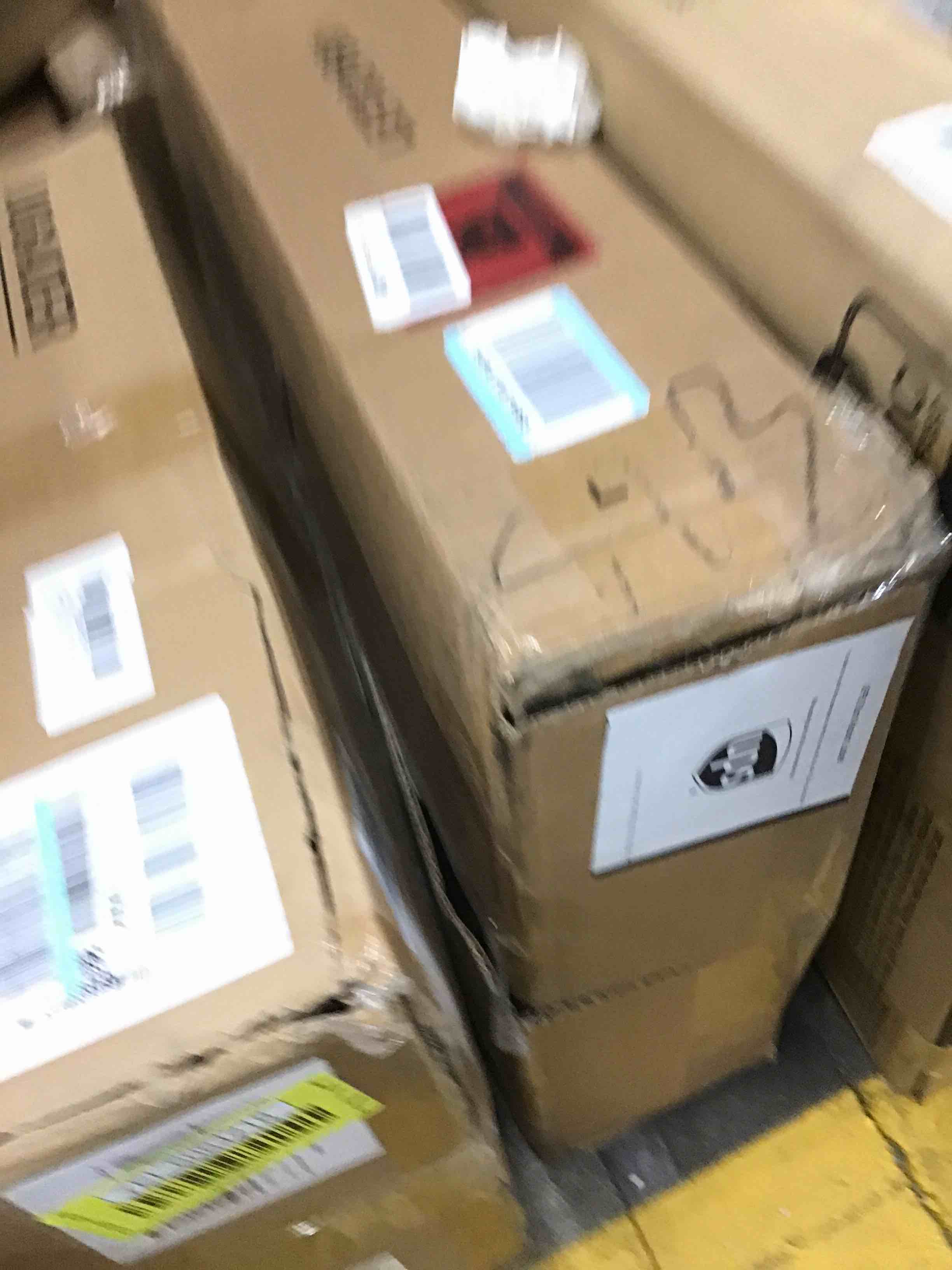 https://s3.amazonaws.com/lotting-images-prod/bidfta/YEL6064219_1713369346207.jpeg