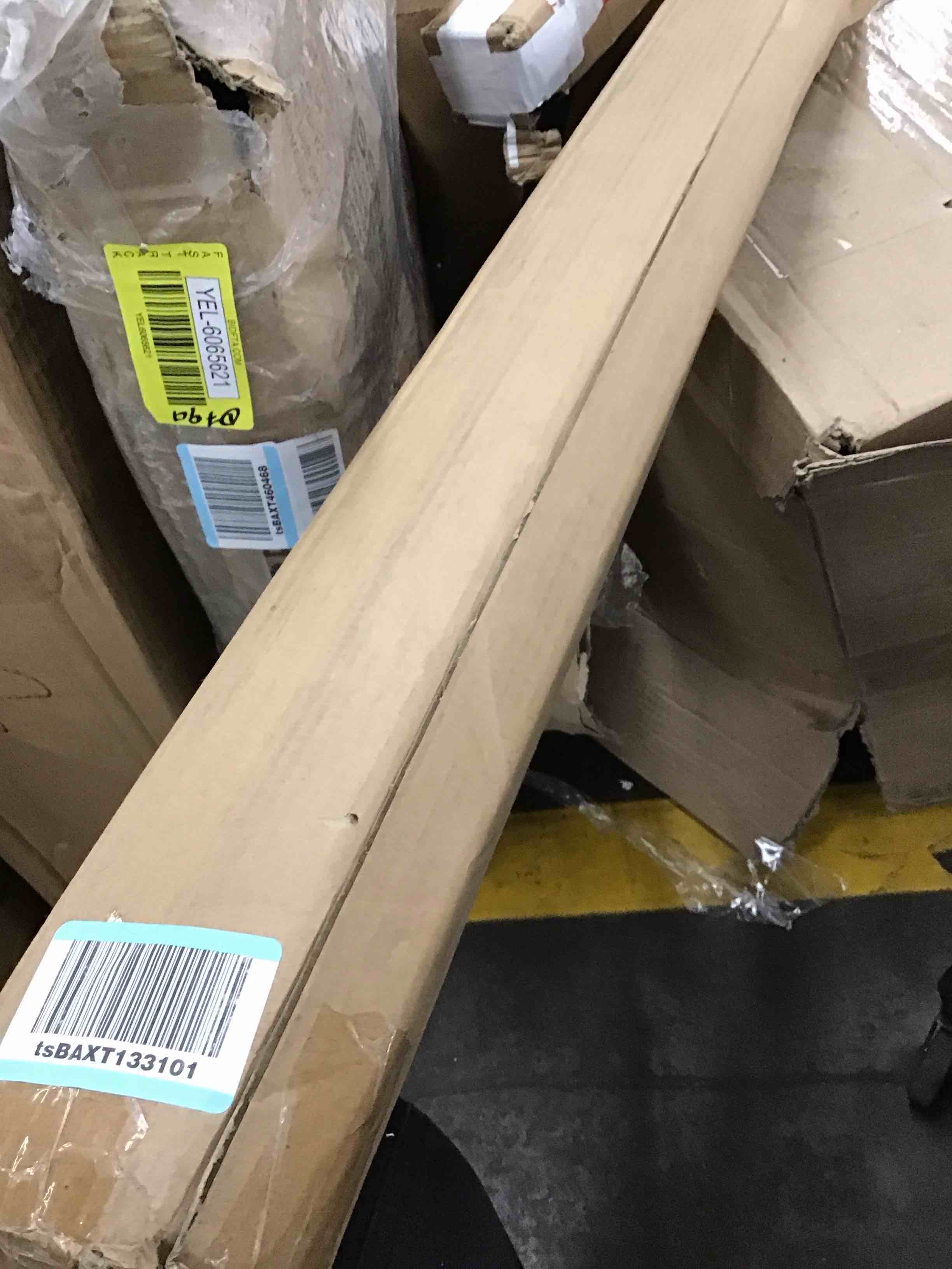 https://s3.amazonaws.com/lotting-images-prod/bidfta/YEL6065622_1716055234786.jpeg