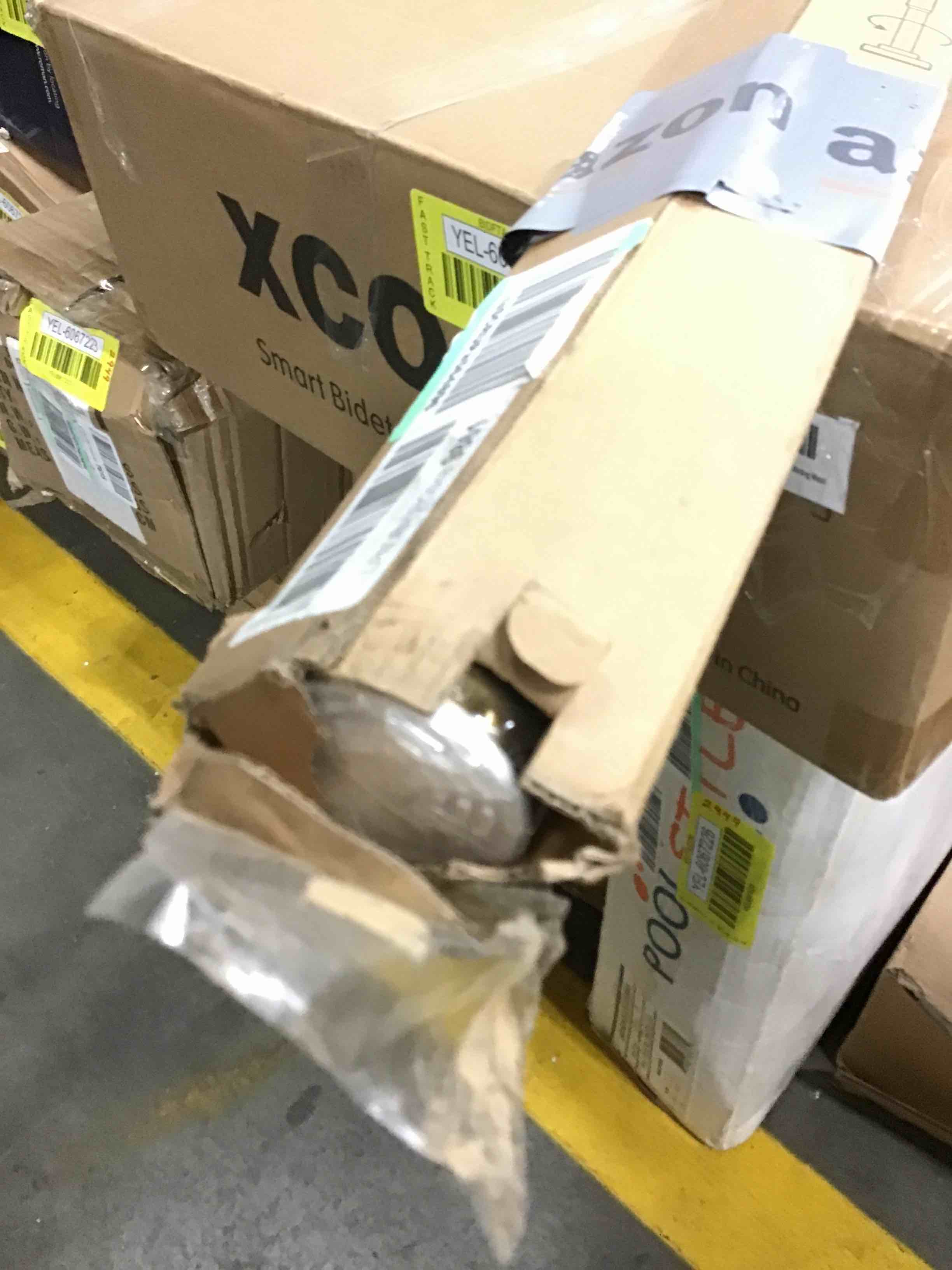 https://s3.amazonaws.com/lotting-images-prod/bidfta/YEL6067228_1716902010132.jpeg