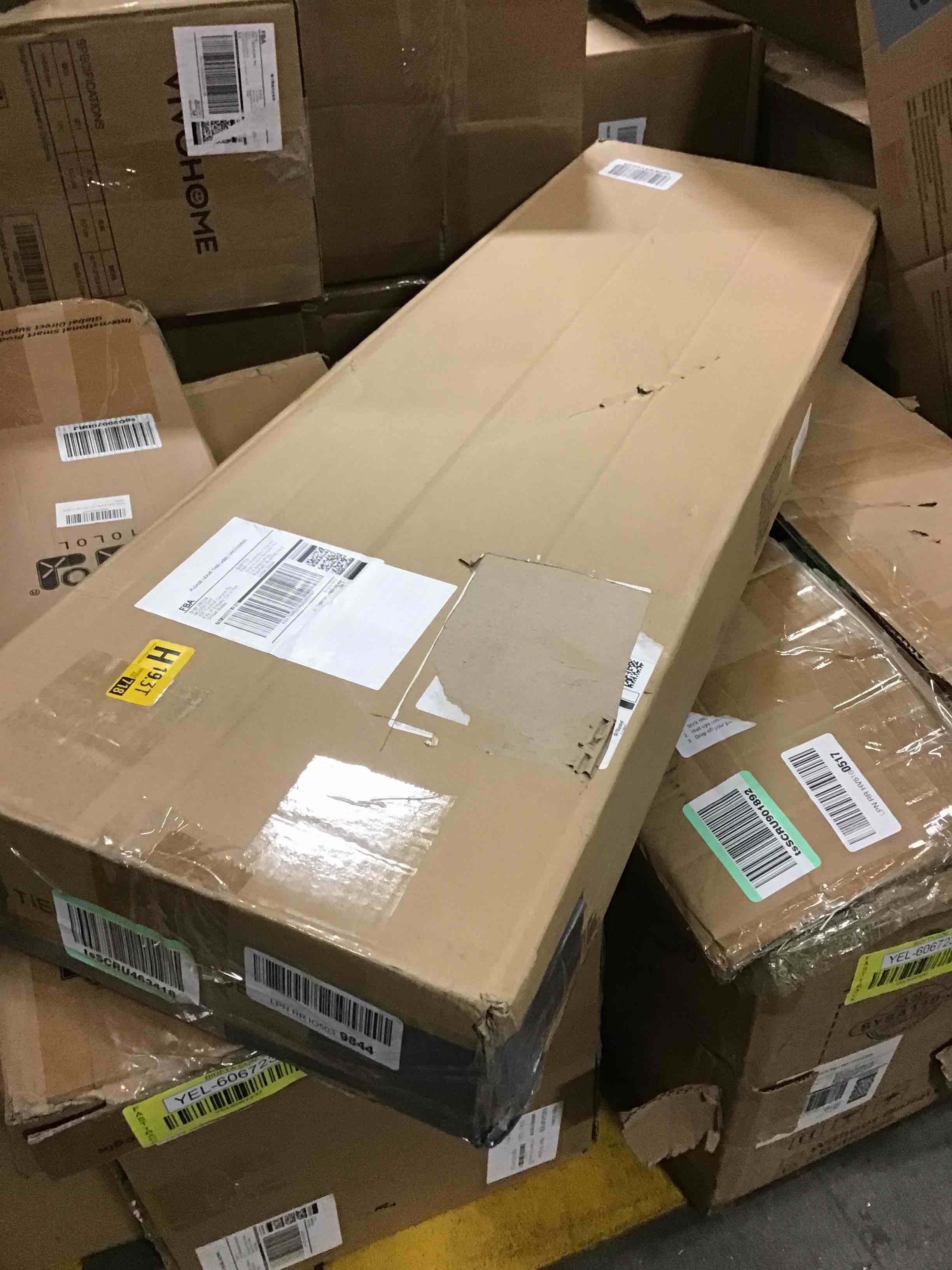 https://s3.amazonaws.com/lotting-images-prod/bidfta/YEL6067239_1716903433589.jpeg