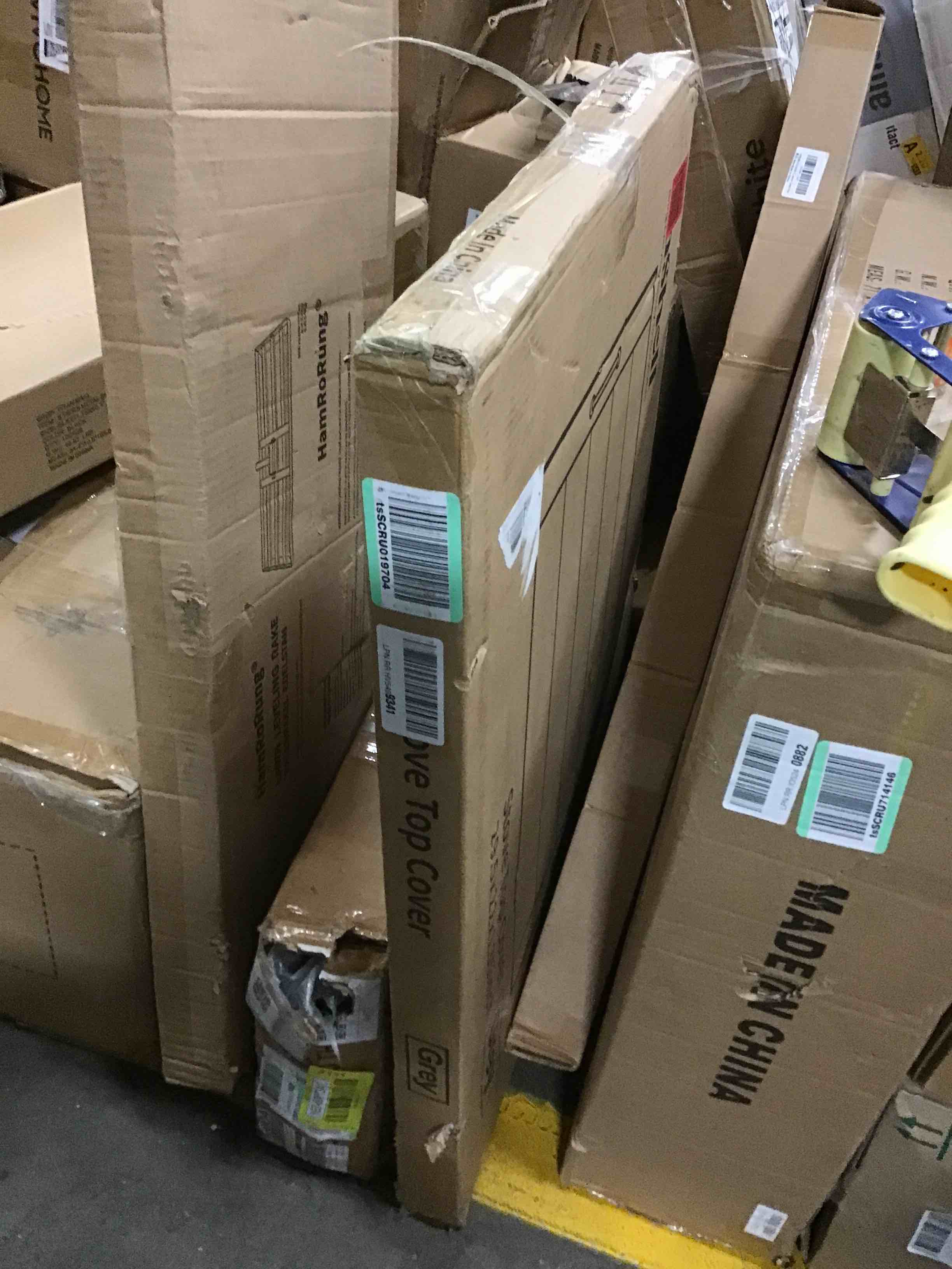 https://s3.amazonaws.com/lotting-images-prod/bidfta/YEL6067242_1716903661379.jpeg