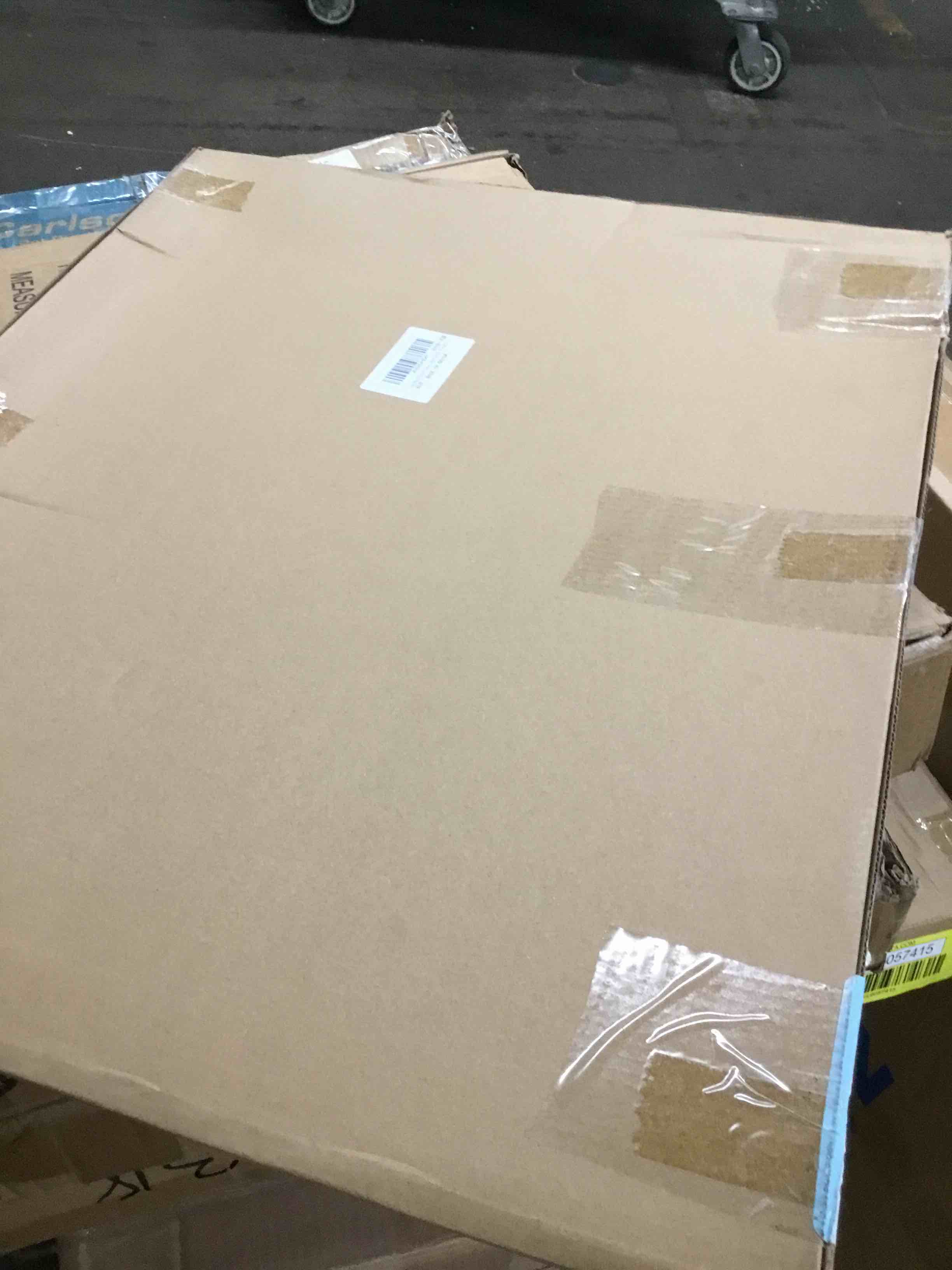 https://s3.amazonaws.com/lotting-images-prod/bidfta/YEL6067933_1723915796996.jpeg