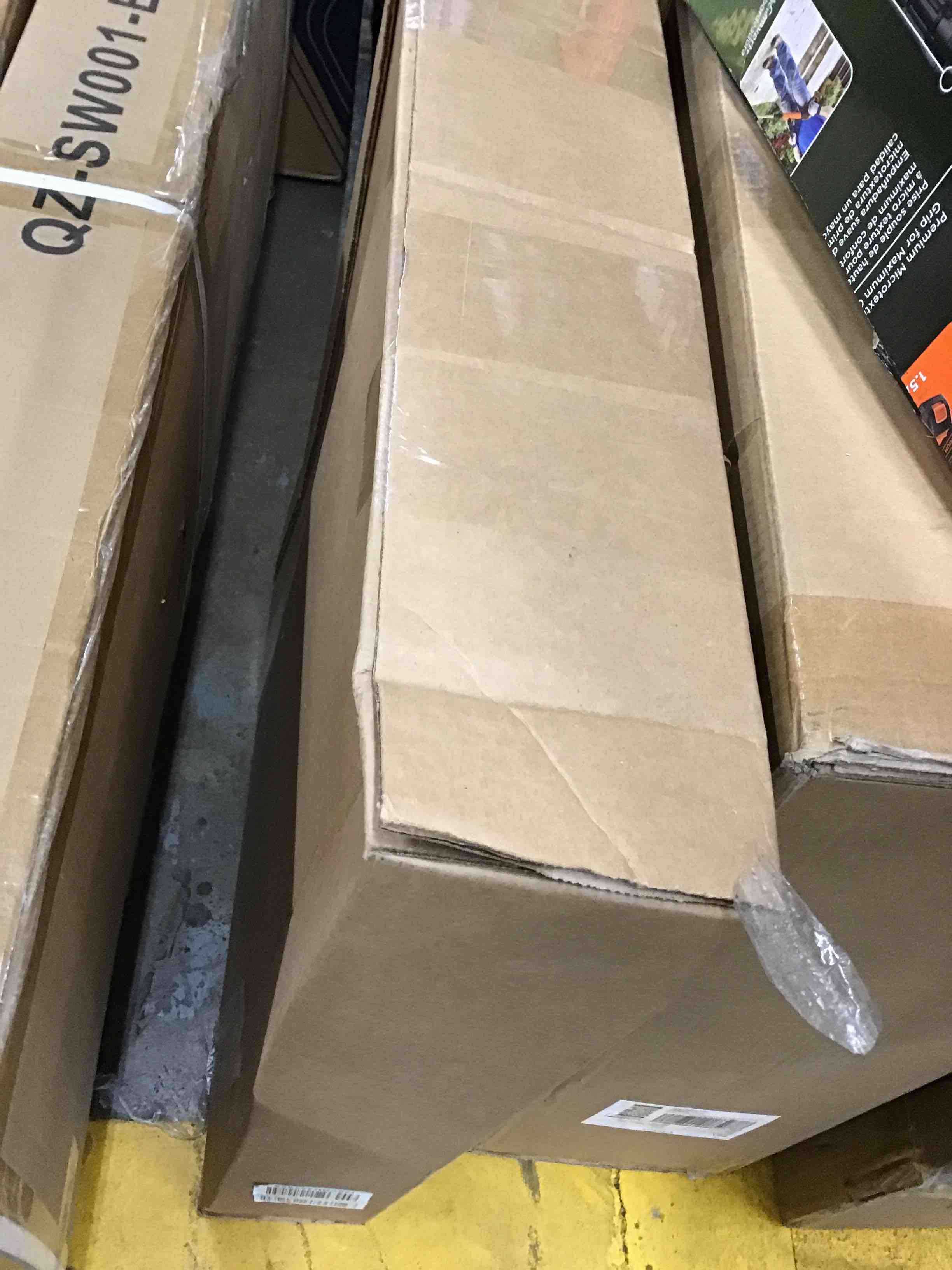 https://s3.amazonaws.com/lotting-images-prod/bidfta/YEL6070967_1716922036039.jpeg