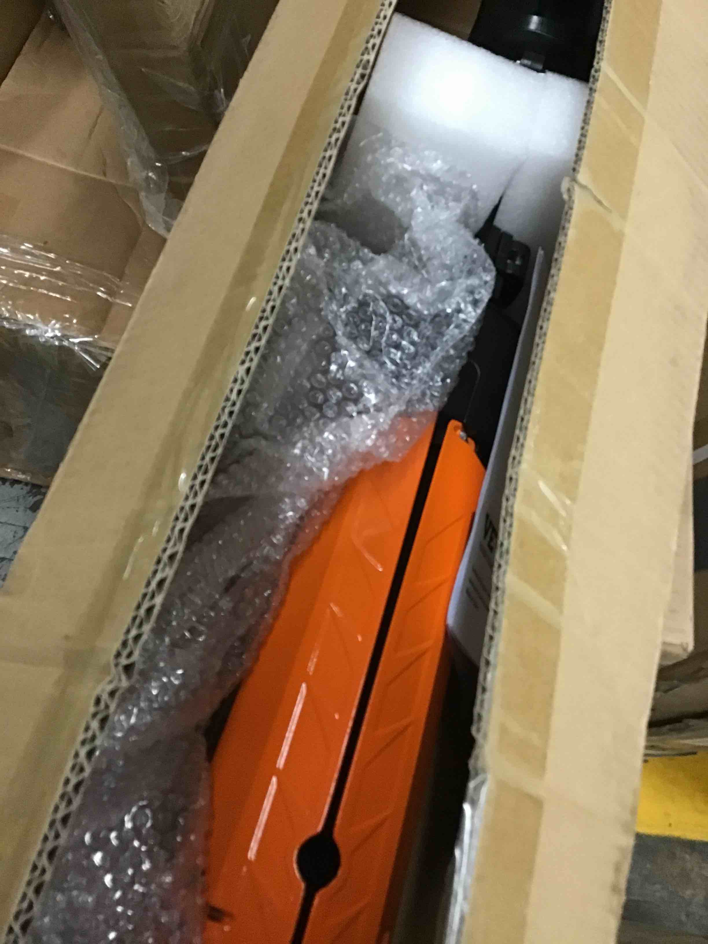 https://s3.amazonaws.com/lotting-images-prod/bidfta/YEL6070979_1716923587543.jpeg