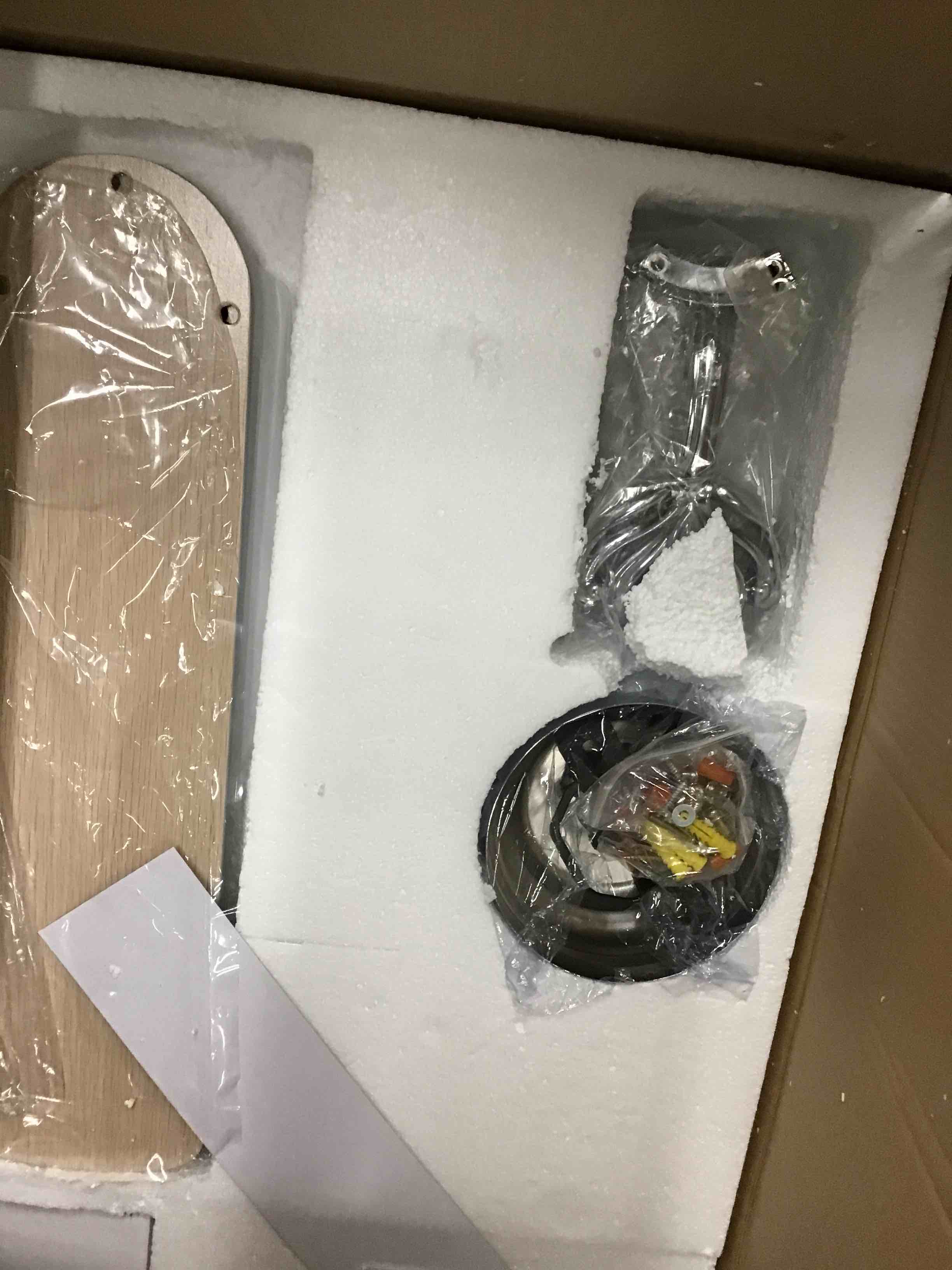 https://s3.amazonaws.com/lotting-images-prod/bidfta/YEL6070980_1716923674773.jpeg