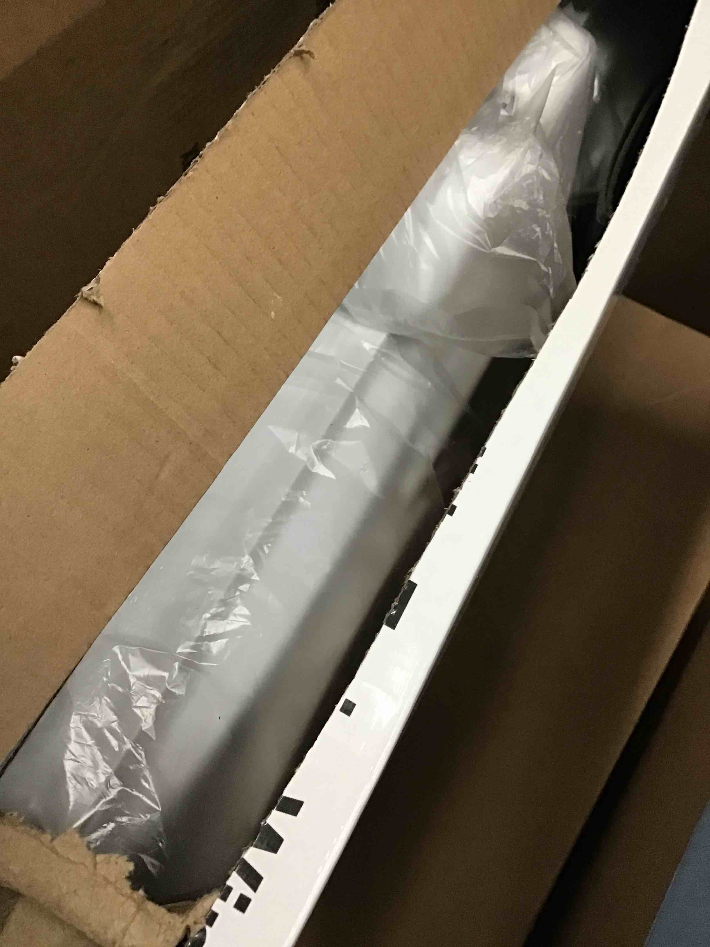 https://s3.amazonaws.com/lotting-images-prod/bidfta/YEL6071137_1717507026941.jpeg