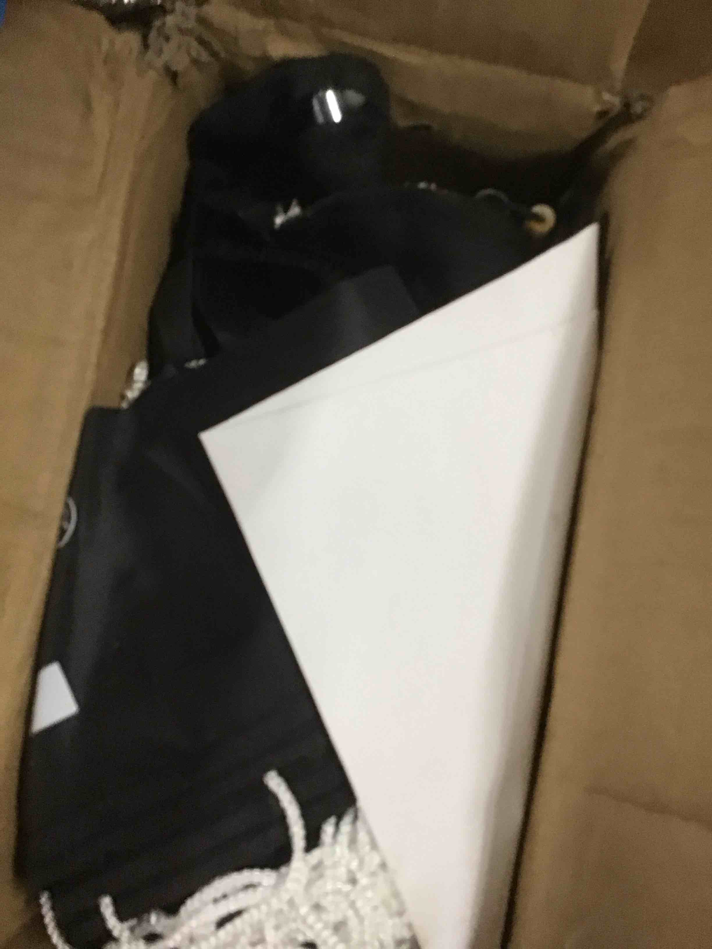 https://s3.amazonaws.com/lotting-images-prod/bidfta/YEL6073622_1715691684613.jpeg