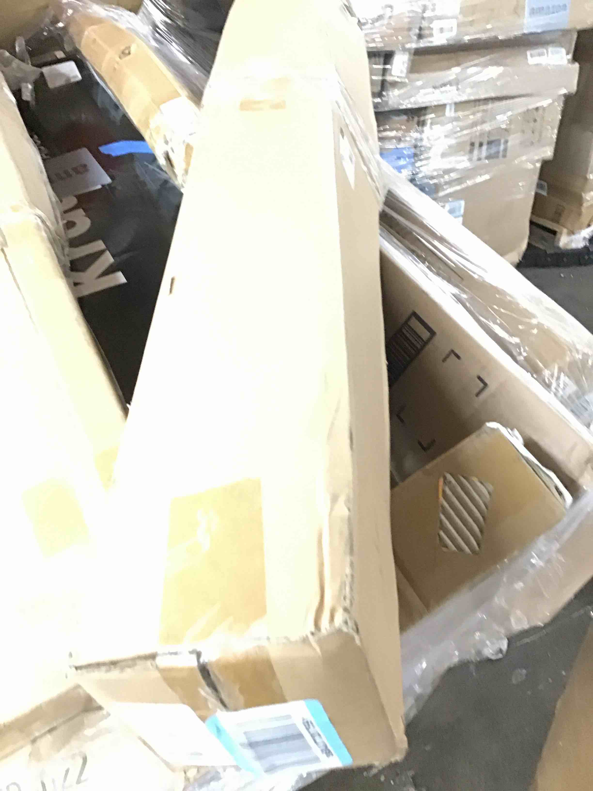 https://s3.amazonaws.com/lotting-images-prod/bidfta/YEL6077453_1722515438164.jpeg