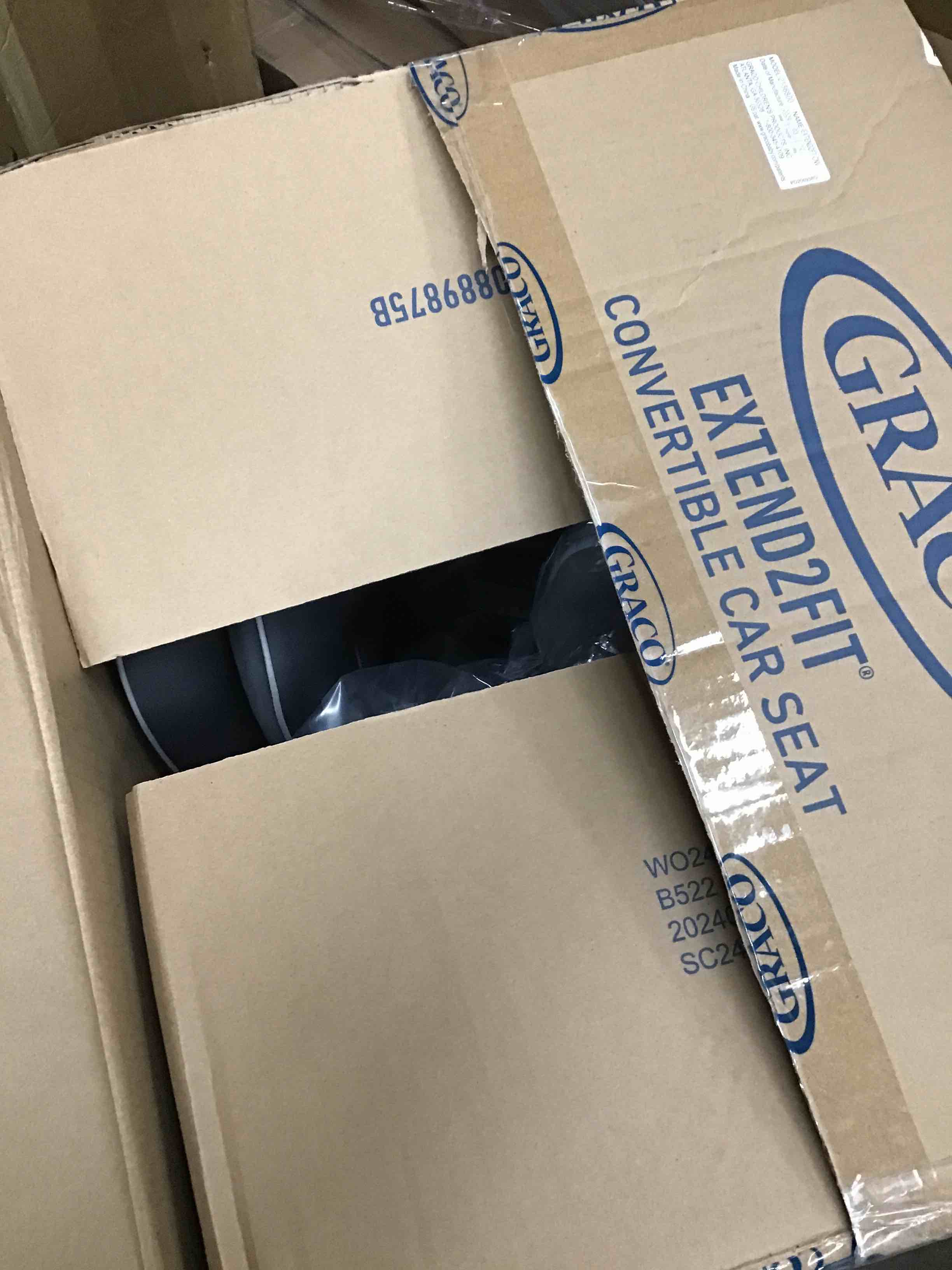 https://s3.amazonaws.com/lotting-images-prod/bidfta/YEL6077743_1722623112251.jpeg