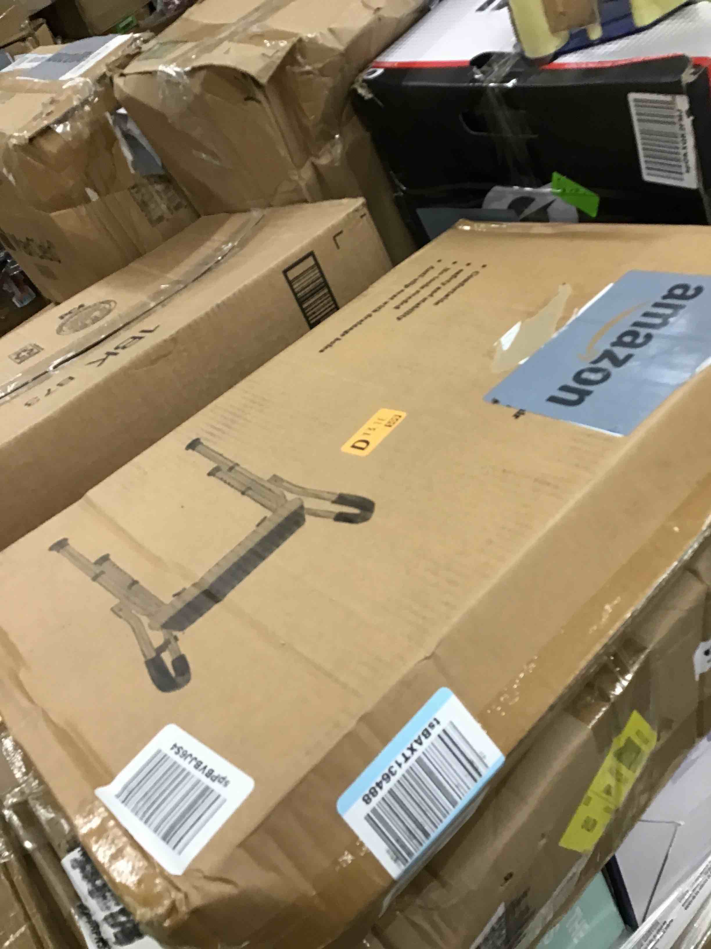 https://s3.amazonaws.com/lotting-images-prod/bidfta/YEL6077777_1722627487759.jpeg