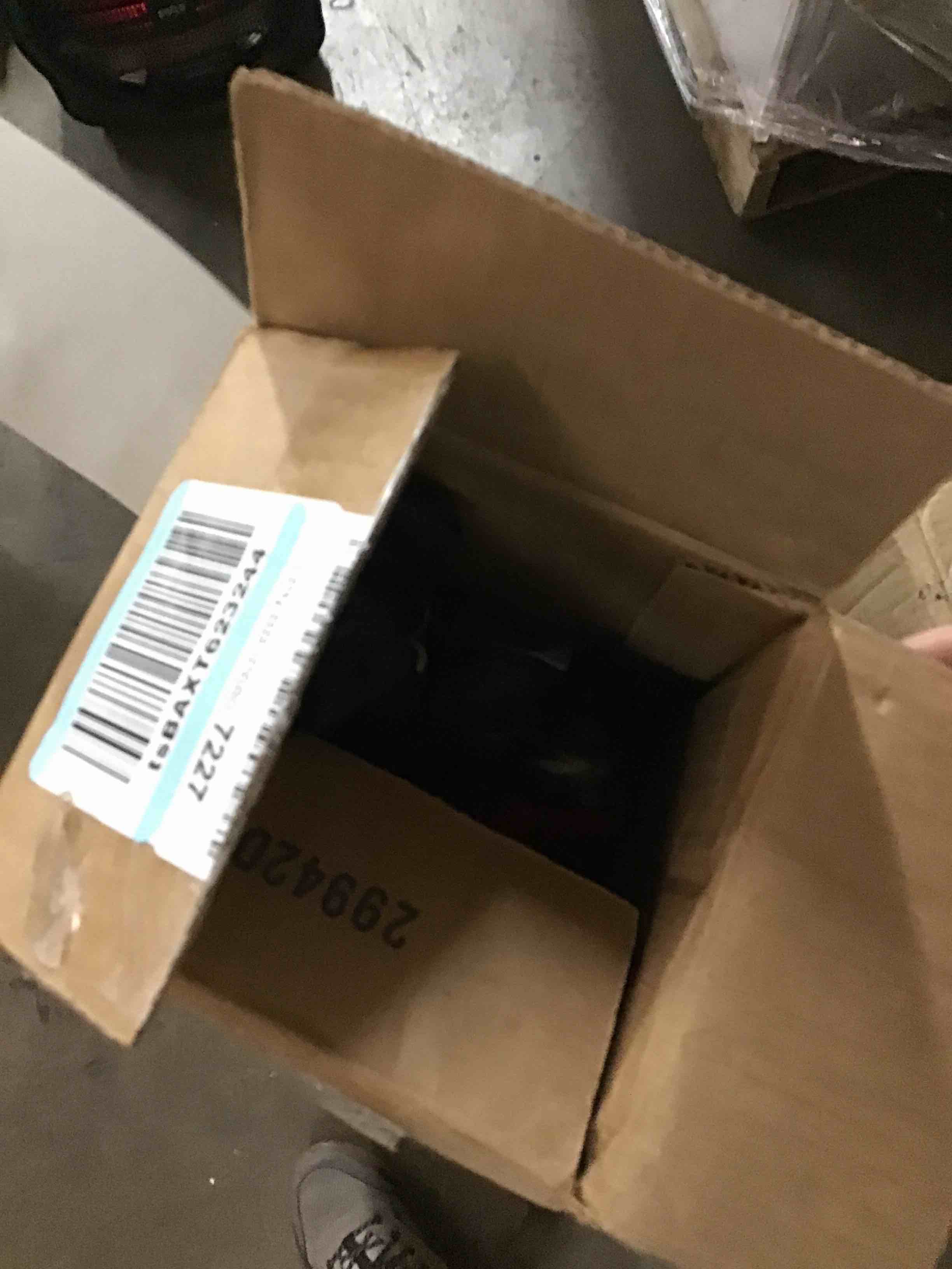 https://s3.amazonaws.com/lotting-images-prod/bidfta/YEL6077809_1722863707637.jpeg