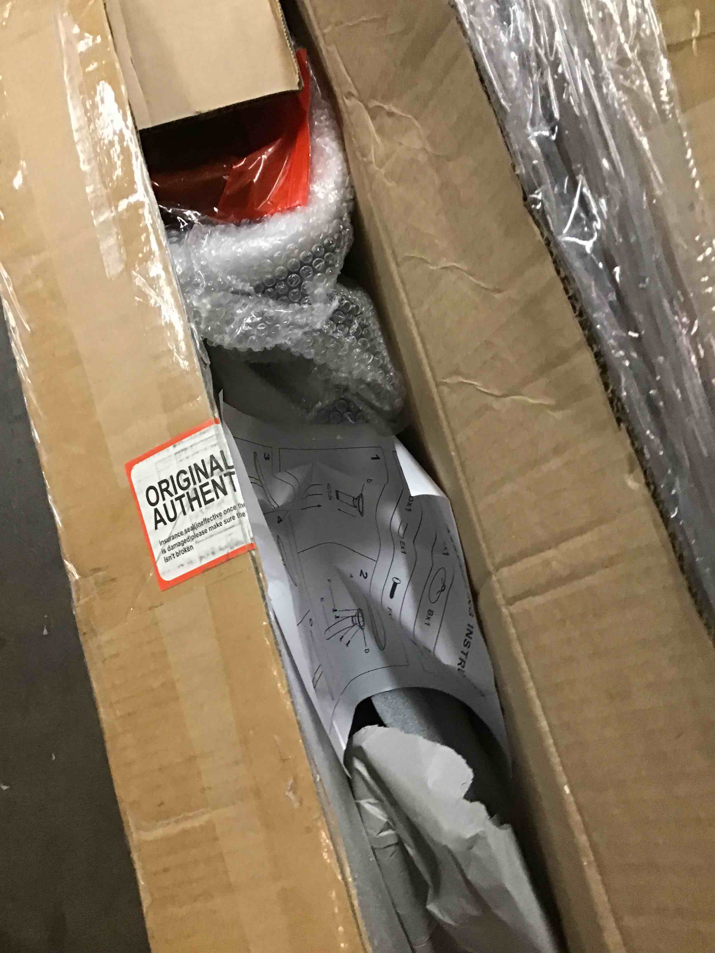 https://s3.amazonaws.com/lotting-images-prod/bidfta/YEL6077833_1722868597139.jpeg