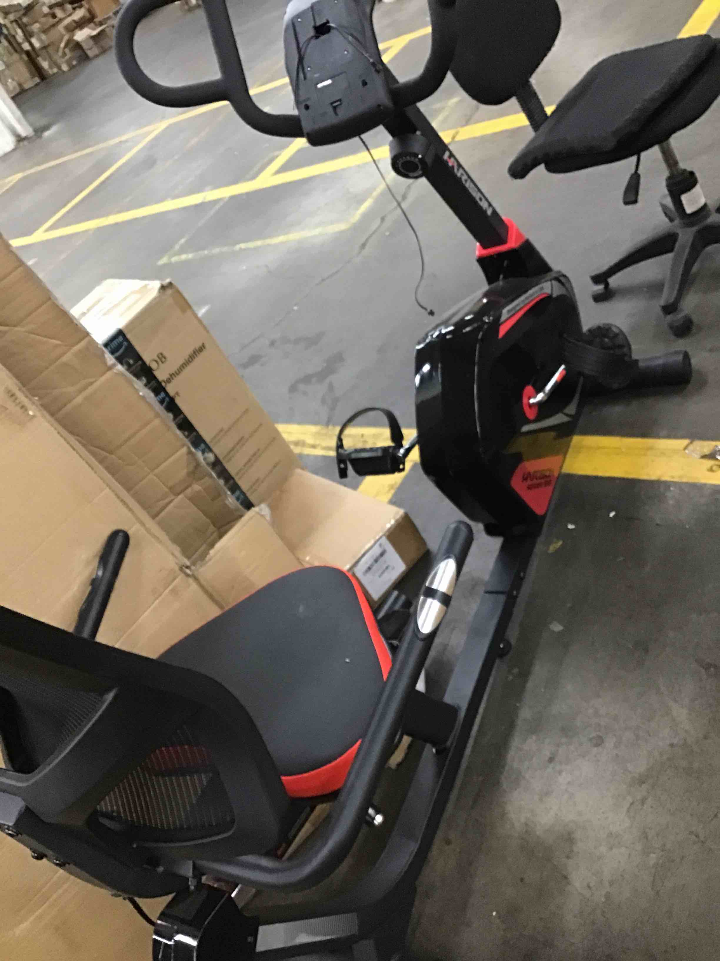 https://s3.amazonaws.com/lotting-images-prod/bidfta/YEL6079688_1715948714401.jpeg