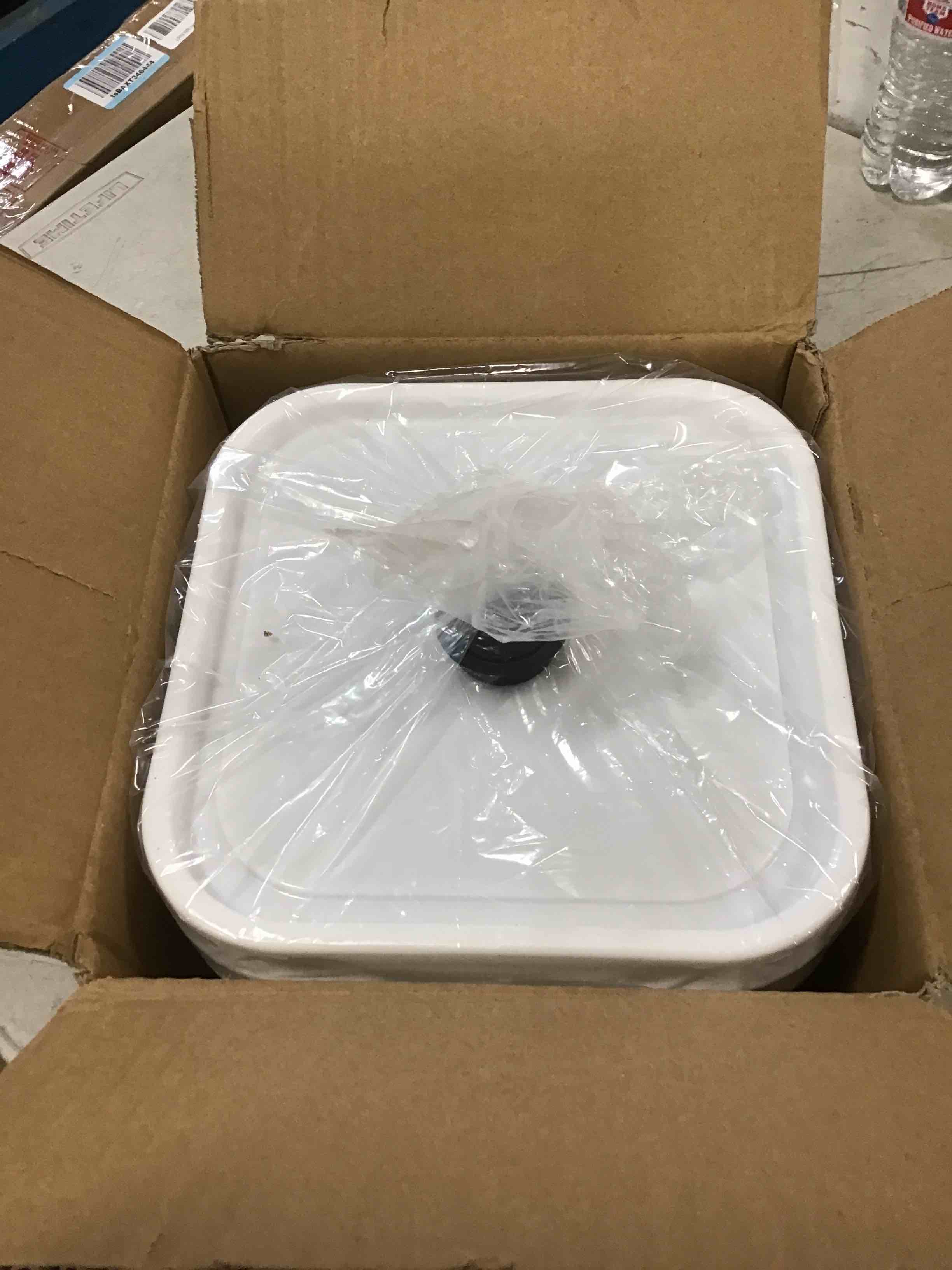https://s3.amazonaws.com/lotting-images-prod/bidfta/YEL6080914_1708880731904.jpeg