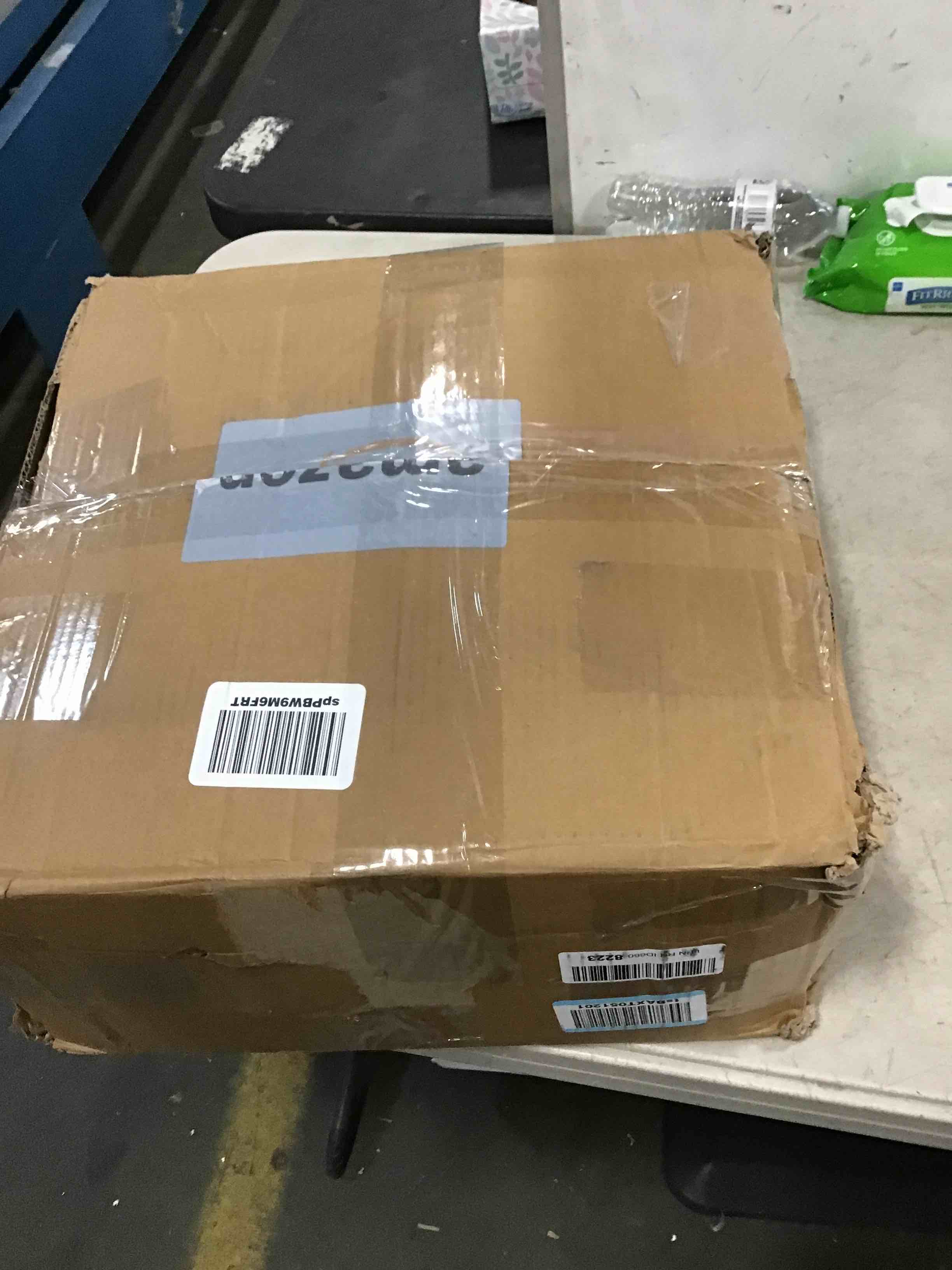 https://s3.amazonaws.com/lotting-images-prod/bidfta/YEL6080942_1708885192899.jpeg