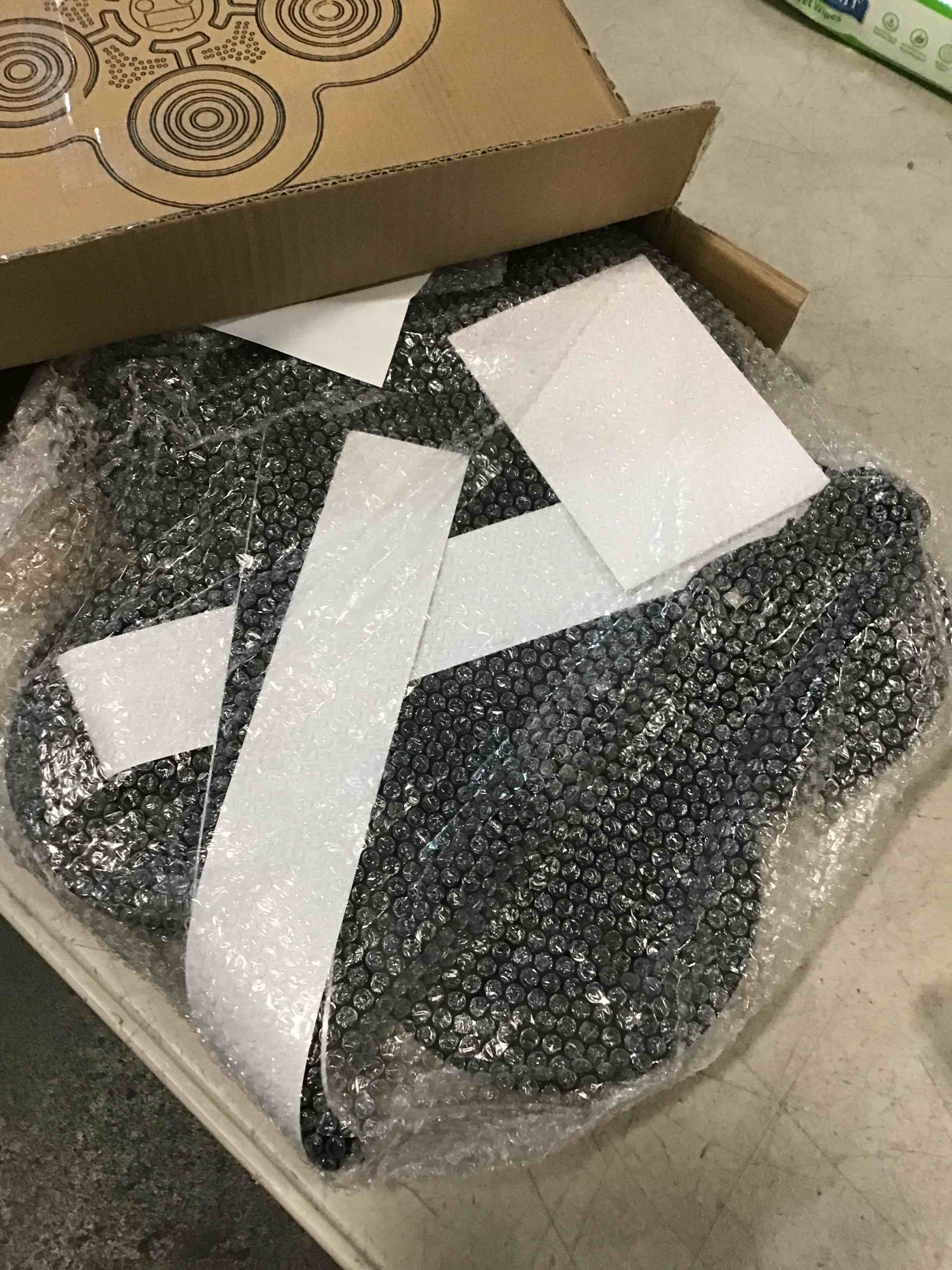 https://s3.amazonaws.com/lotting-images-prod/bidfta/YEL6081073_1708952208681.jpeg