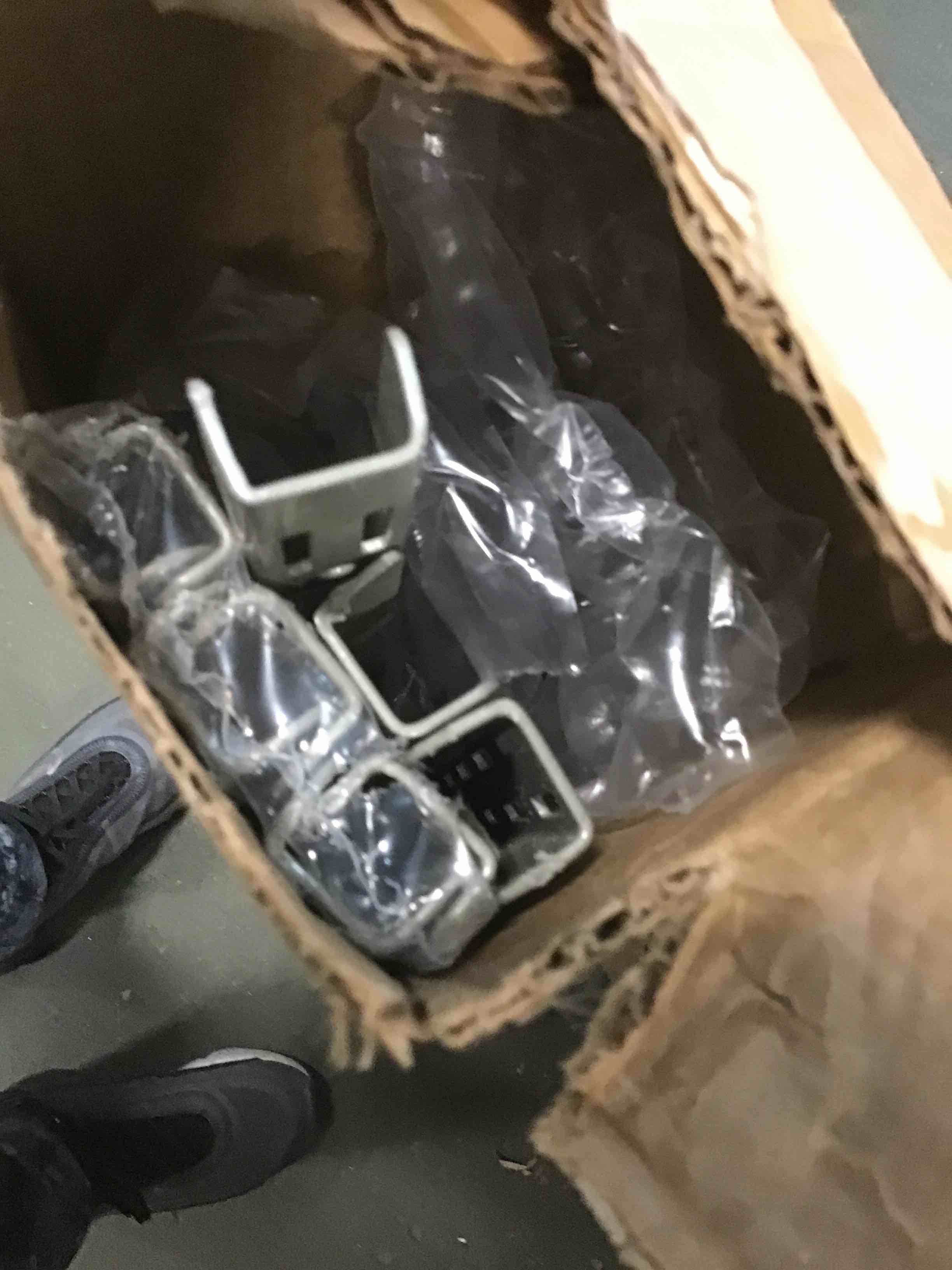 https://s3.amazonaws.com/lotting-images-prod/bidfta/YEL6081253_1708979208538.jpeg