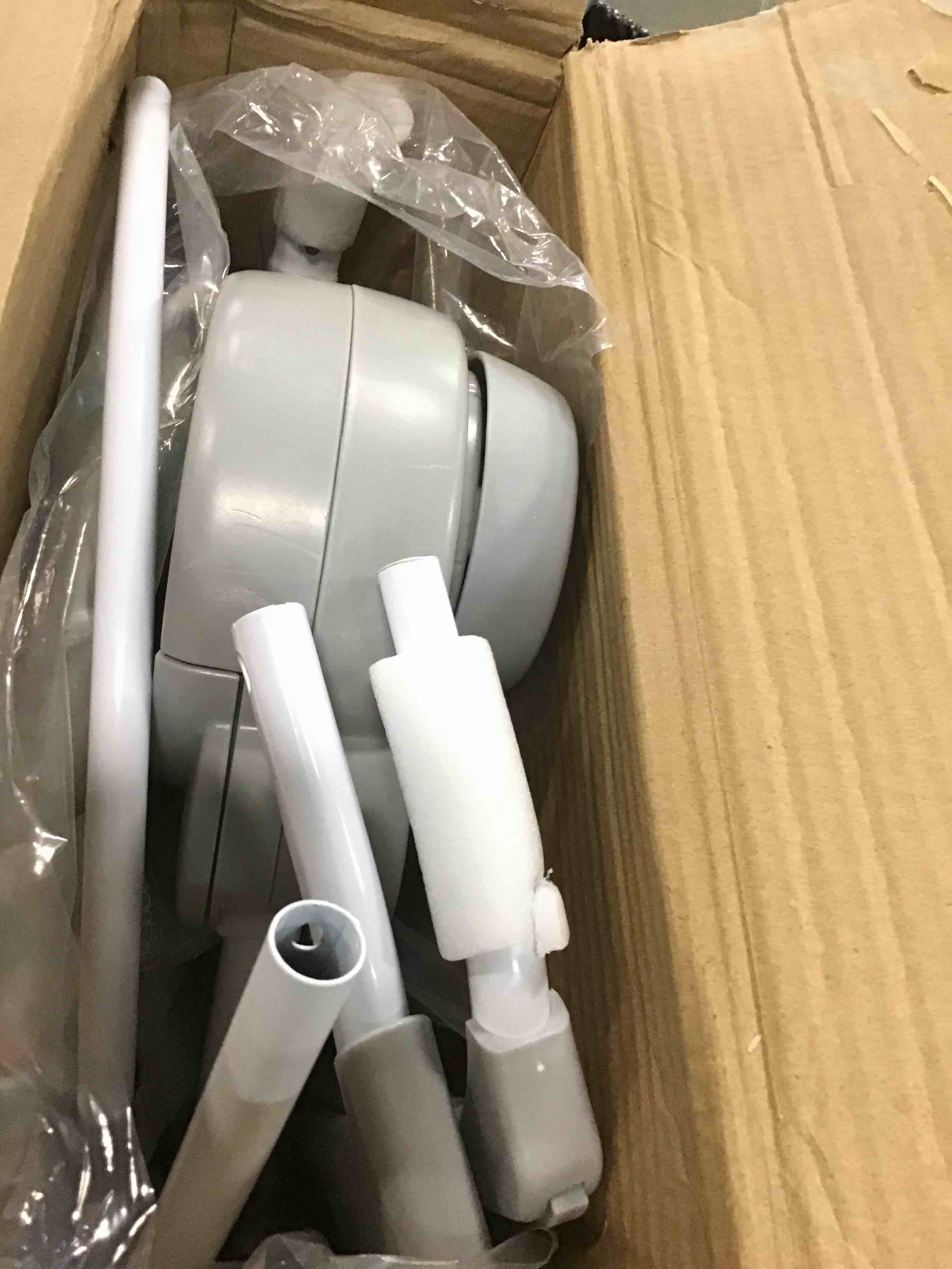 https://s3.amazonaws.com/lotting-images-prod/bidfta/YEL6081367_1709049085858.jpeg